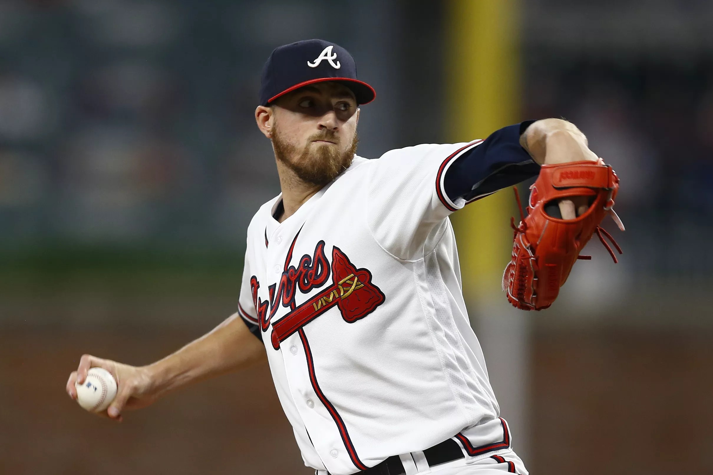 Braves look to keep it going against the Reds in Cincinnati