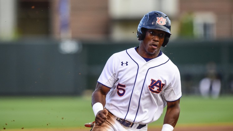 Baseball. Melvin Gray has 3 hits, but Auburn baseball falls 7-4