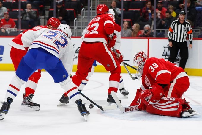 Detroit Red Wings vs. Montreal Canadiens: Photos from LCA