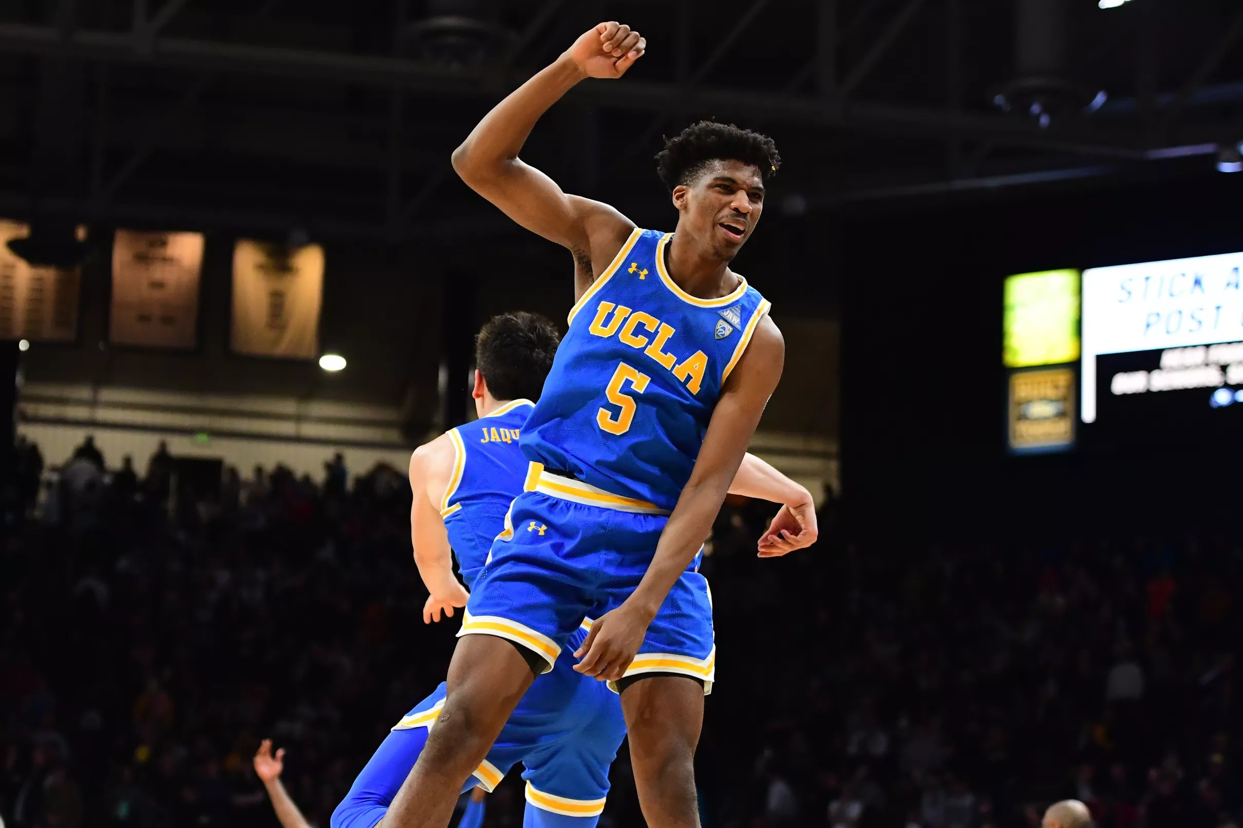 UCLA Basketball G Chris Smith to return for senior year