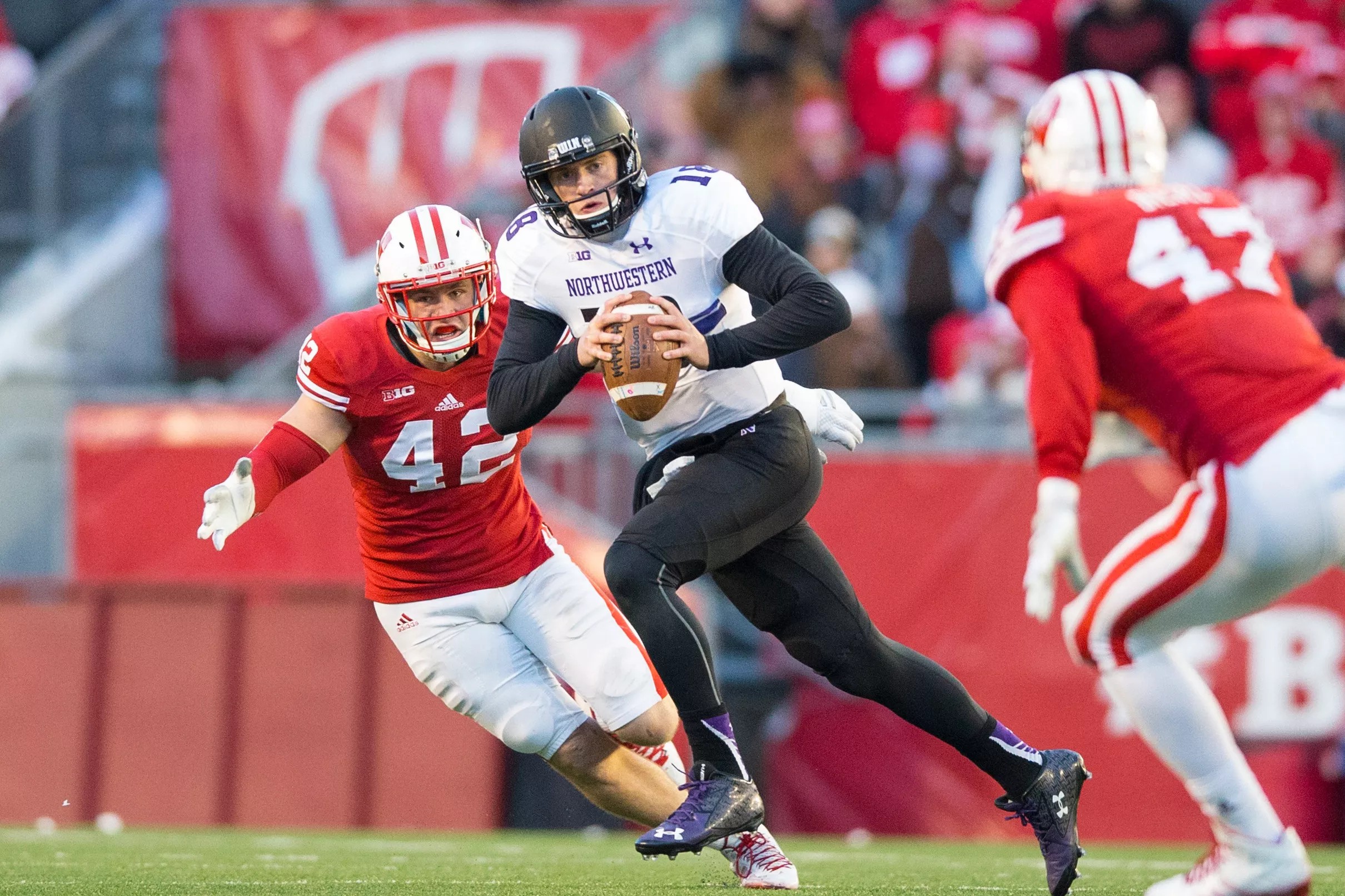 College Football Saturday: Northwestern Visits Wisconsin in a Big Ten ...