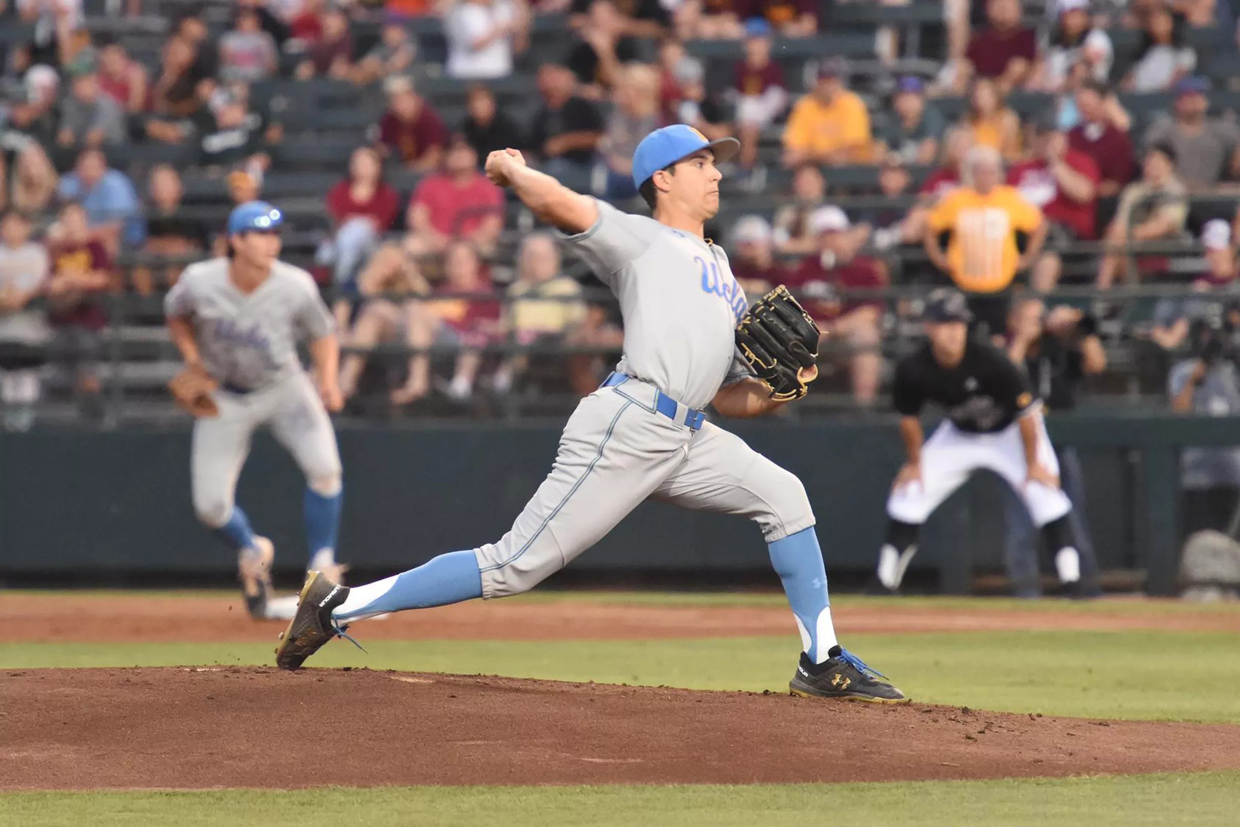 #1 UCLA Baseball Travels to the Palouse to Face Struggling Washington State