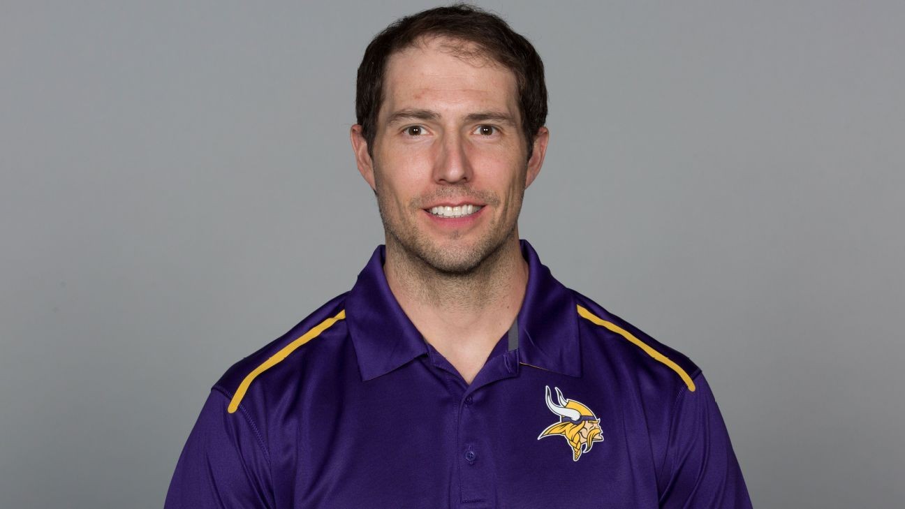 Vikings' strength coach Brent Salazar leaves for USTA job