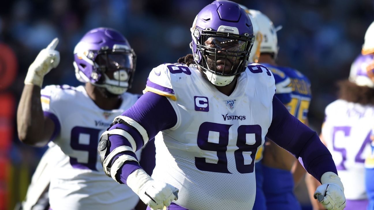 Vikings' defense finally exerts itself heading into playoff position