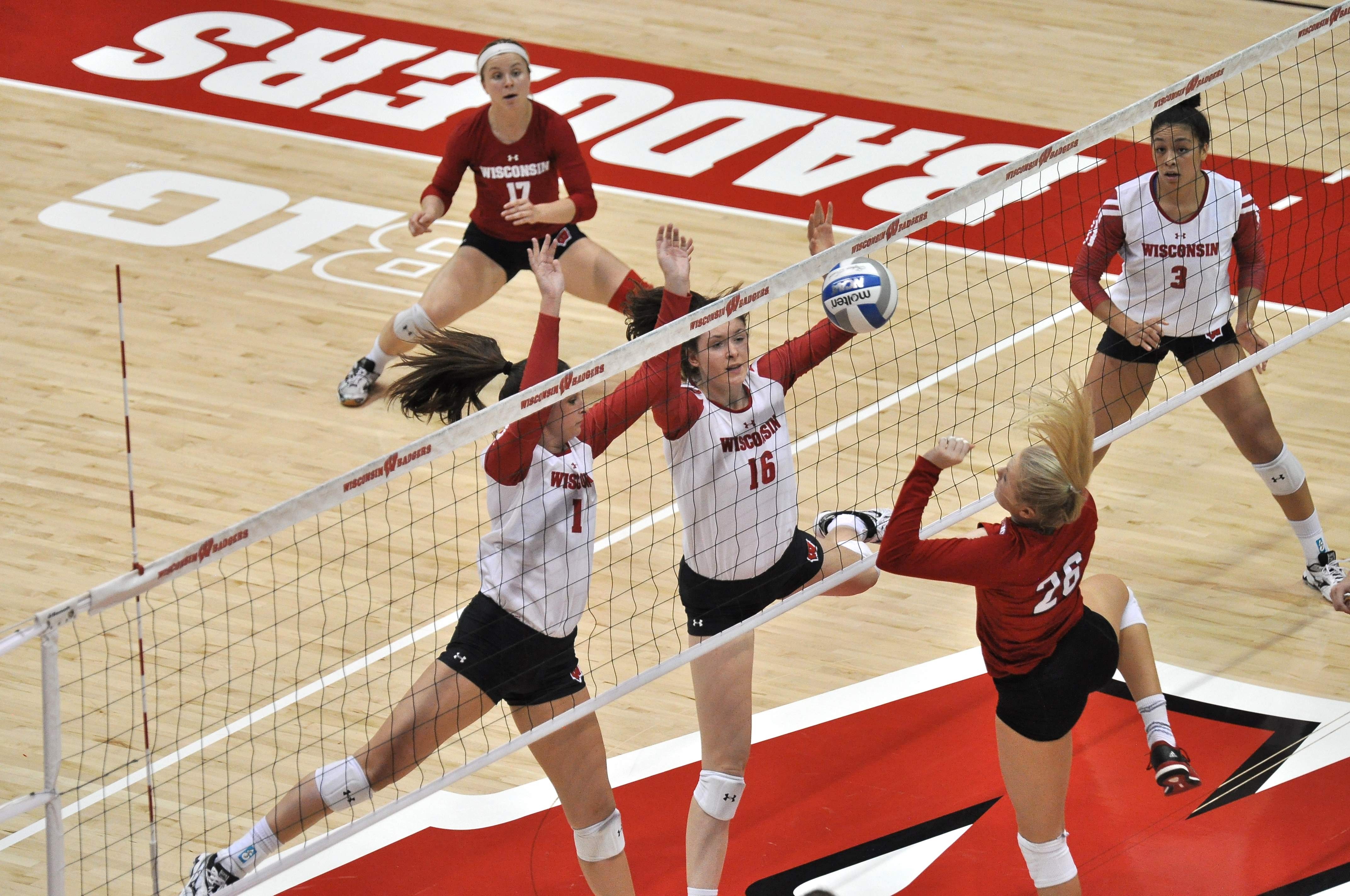 Returning and serving: Badger volleyball enters spring retaining 15 ...