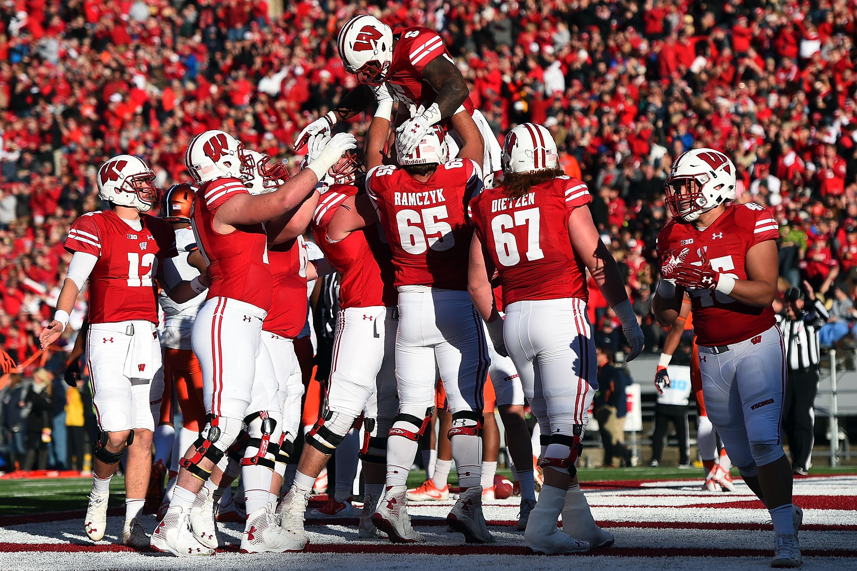 Wisconsin Football: Pair of OL on Outland Trophy Watch List