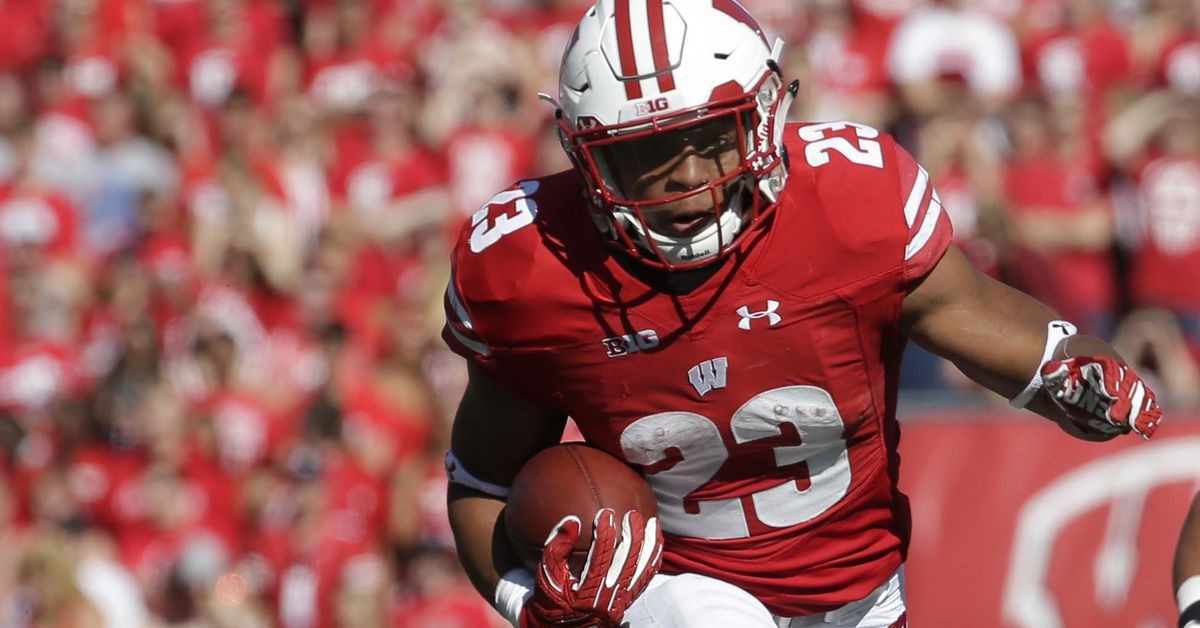 Wisconsin RB Jonathan Taylor makes history vs. Maryland