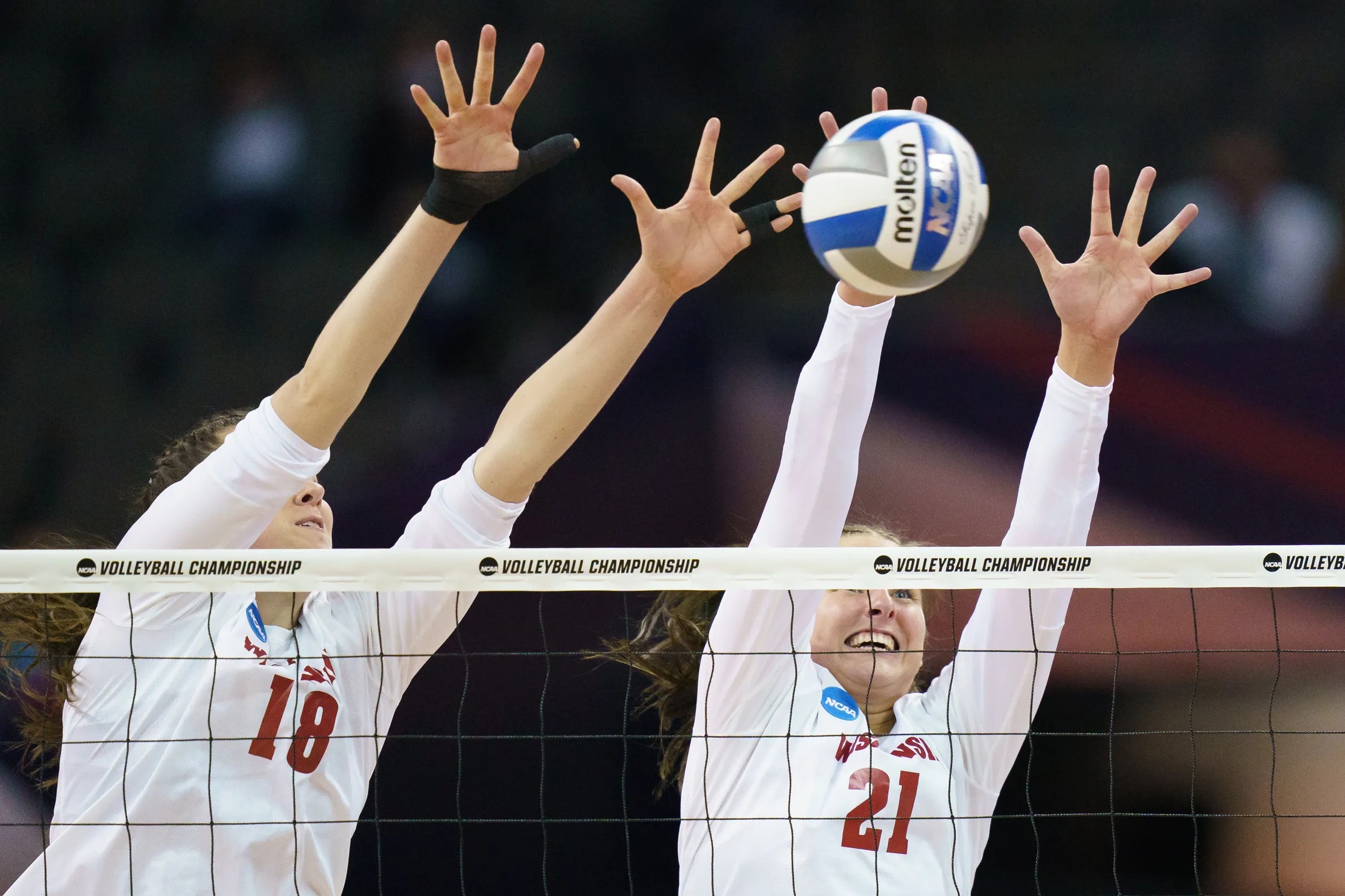 Wisconsin volleyball: a record six Badgers named AVCA All-Americans