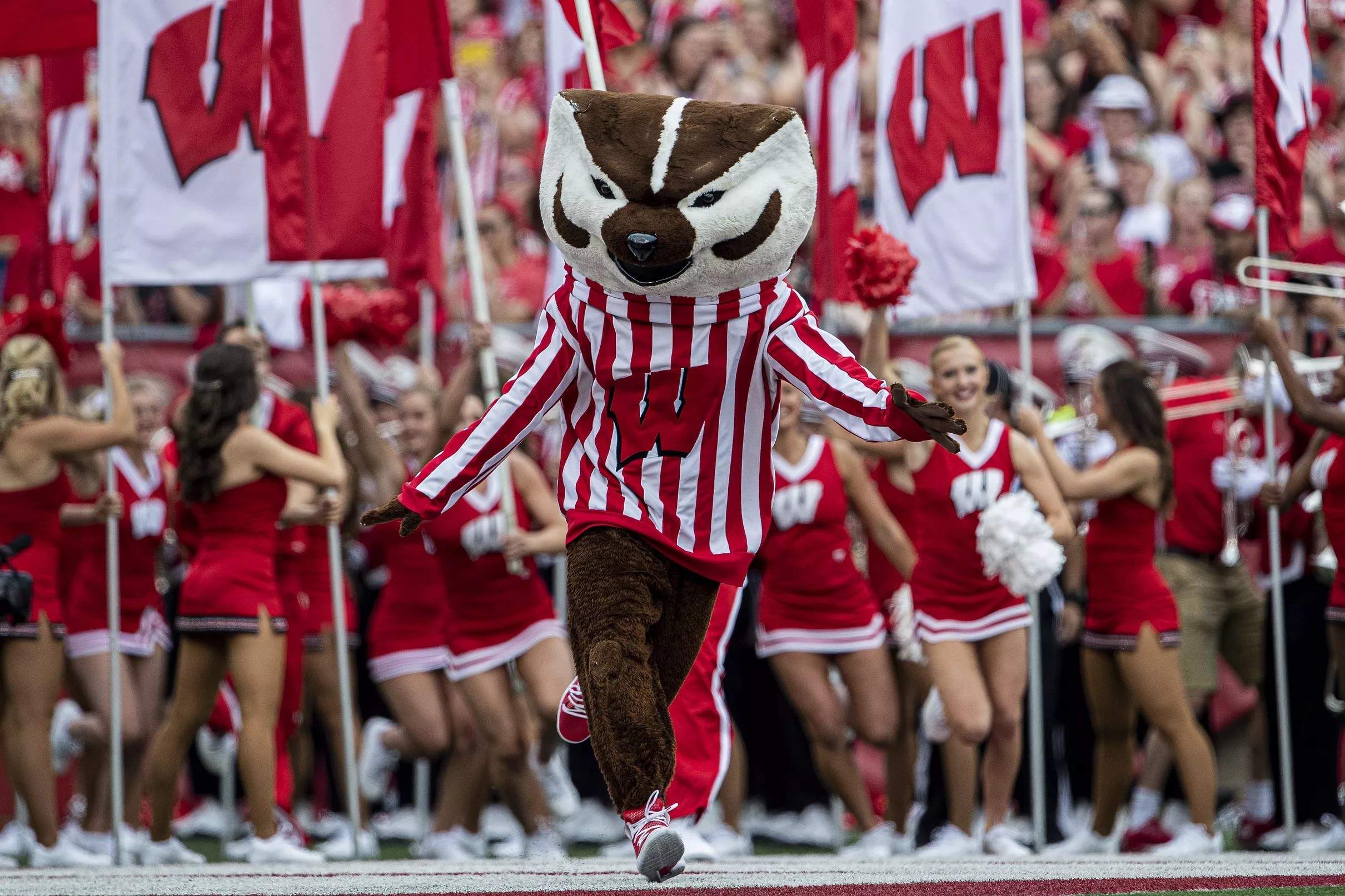 Wisconsin football recruiting: ANOTHER 2022 RB gets an offer