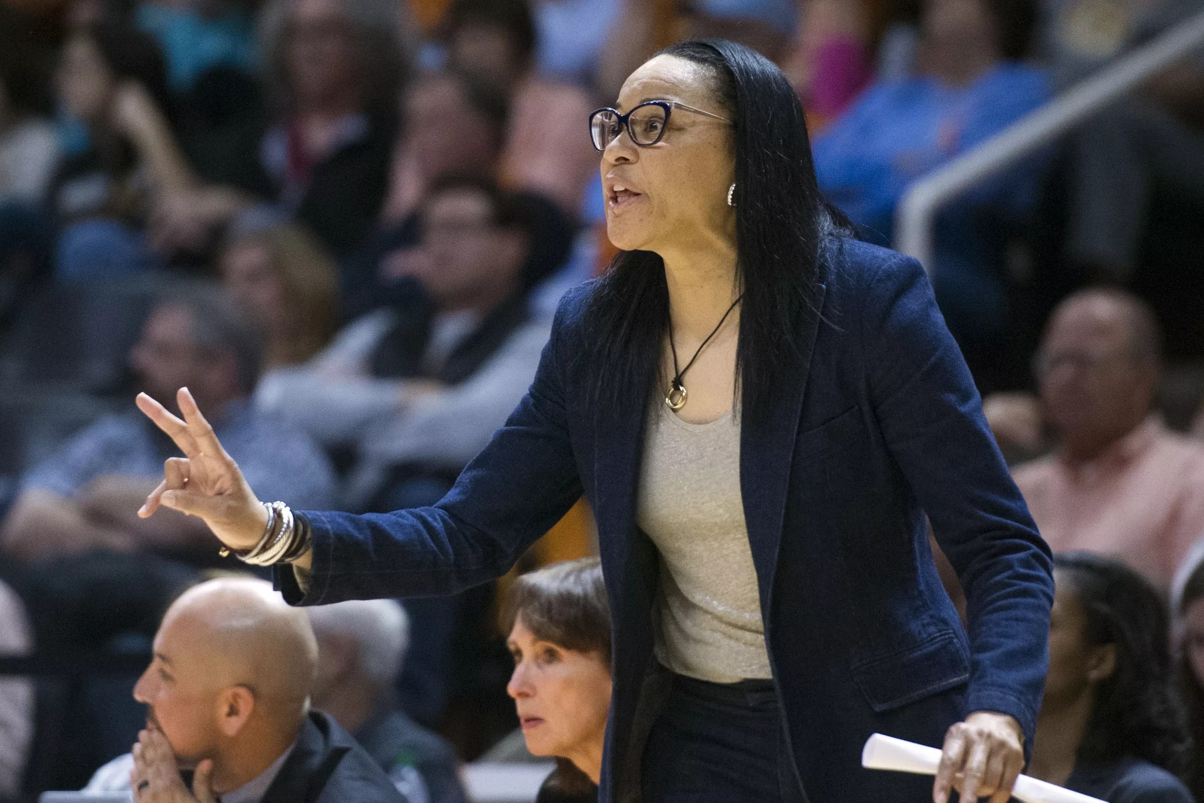 Report: Dawn Staley has “no interest” in Virginia women’s basketball job