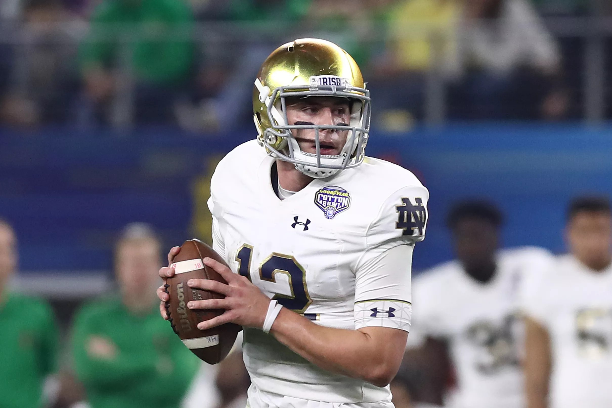 Notre Dame Football: Vegas Gives Ian Book 16/1 Odds To Win The 2019 Heisman