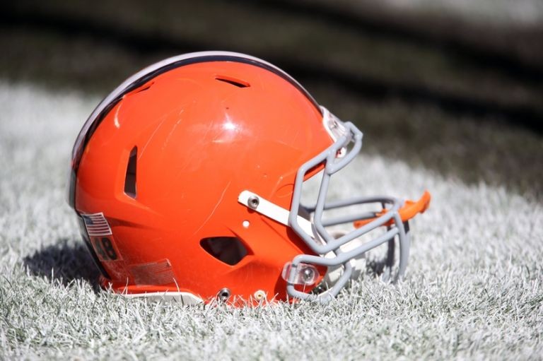 Cleveland Browns: Former center Tom DeLeone passes away