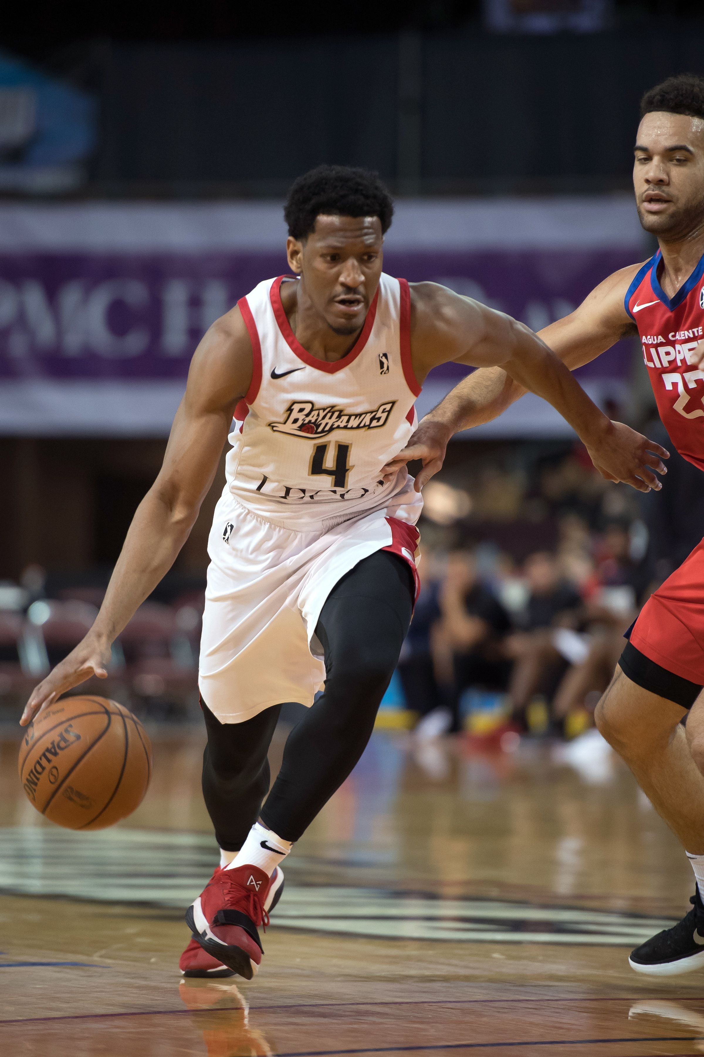 Hawks Transfer Andrew White from G-League