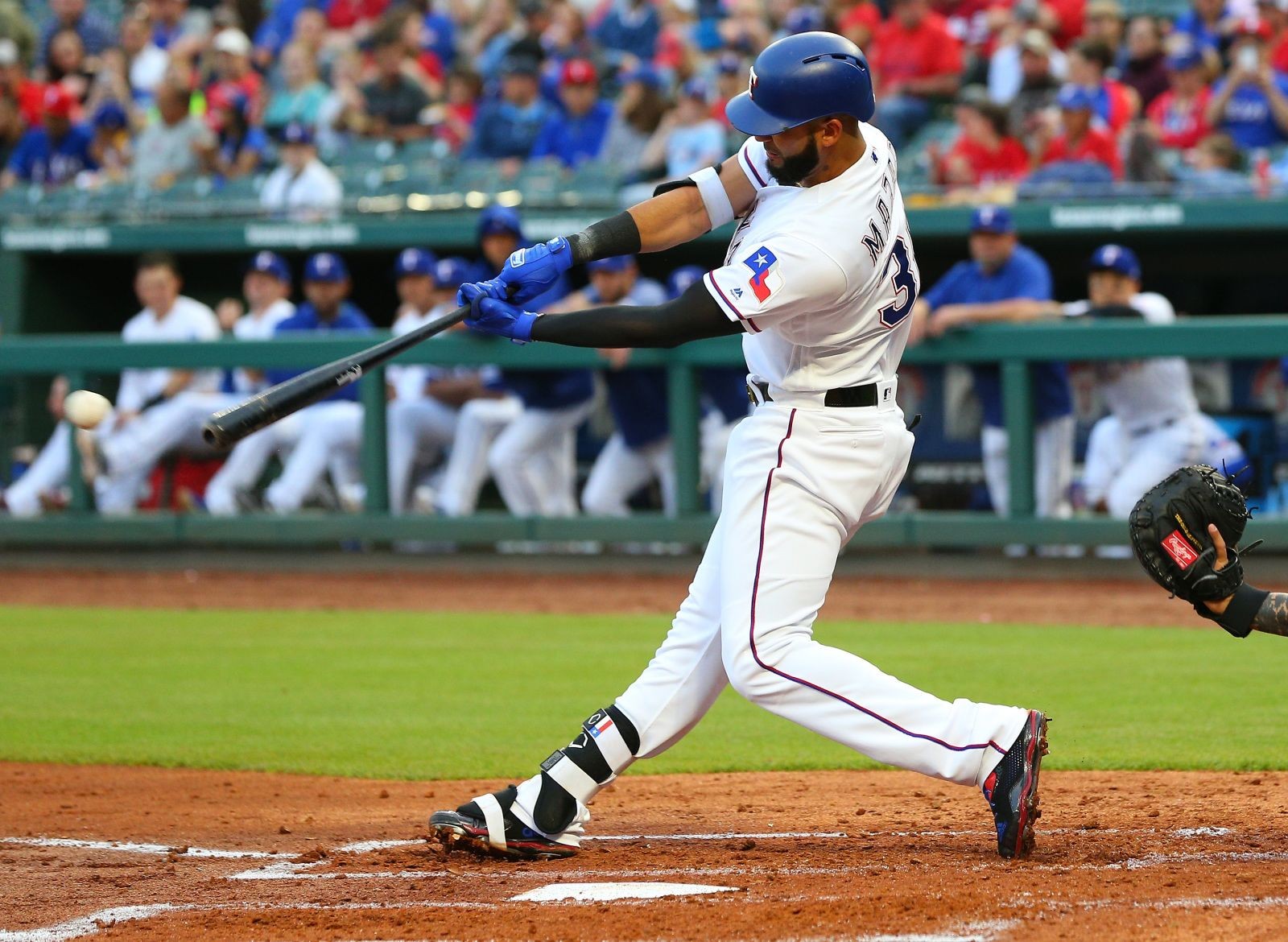 Texas Rangers: Nomar Mazara launches longest home run in Globe Life ...