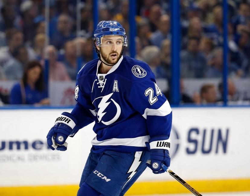 Tampa Bay Lightning F Ryan Callahan Takes The Ice In Full Contact Jersey