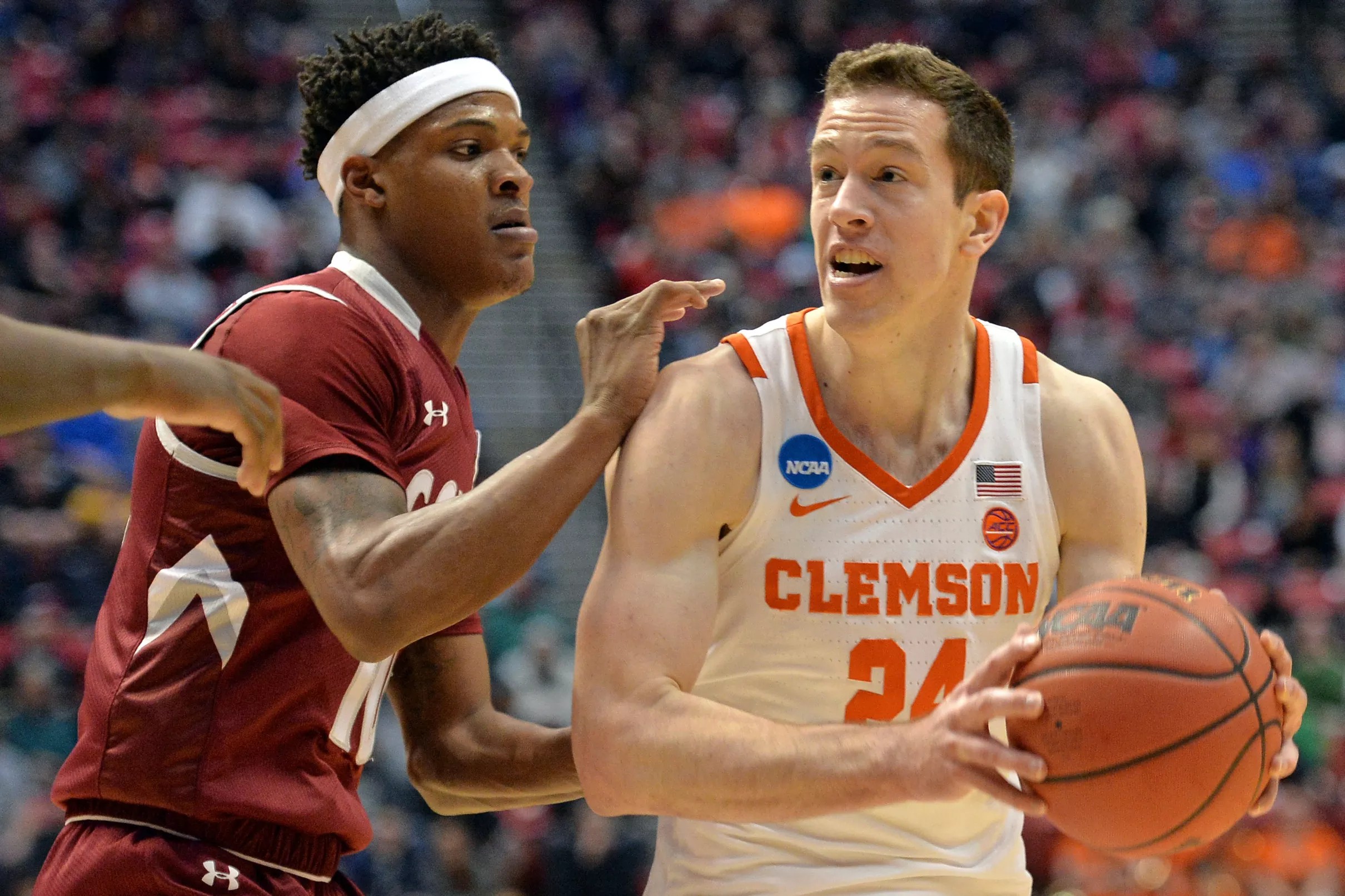 David Skara to Leave Clemson, Pursue Professional Basketball