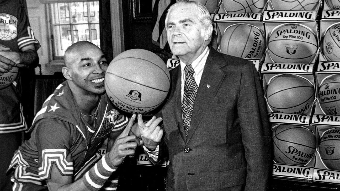 Globetrotters legend 'Curly' Neal dies at 77