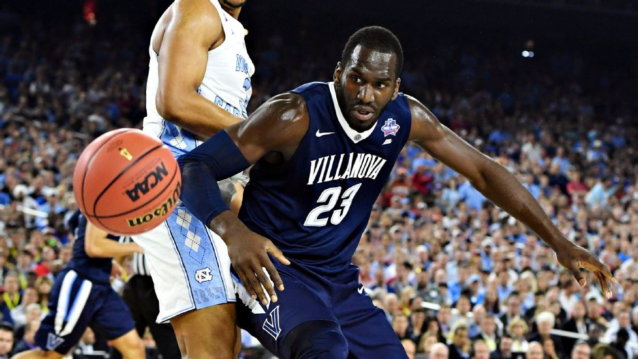 Villanova's Daniel Ochefu pinch-hits as sports anchor