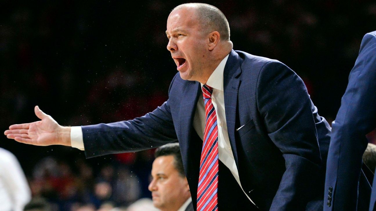 Arizona suspends assistant Mark Phelps over alleged rules violation