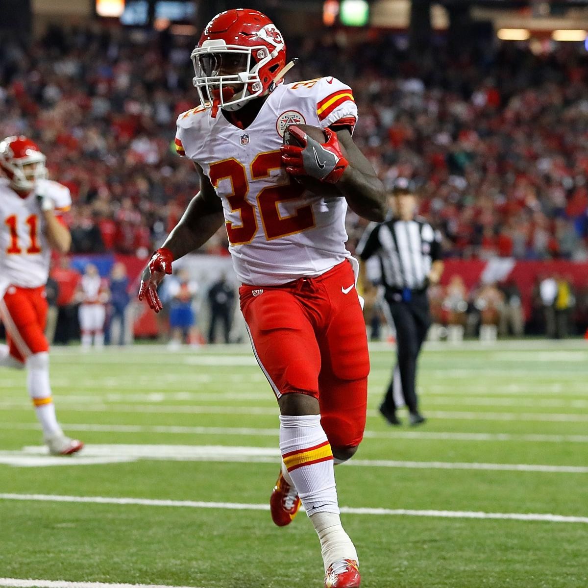Spencer Ware Ruled Out with Knee Injury in Preseason vs. Seahawks