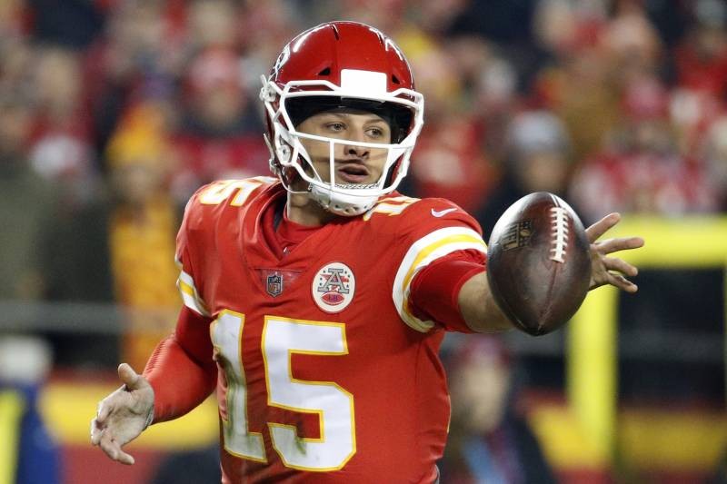 Chiefs' Patrick Mahomes Signs Endorsement Contract with Hunt's Ketchup