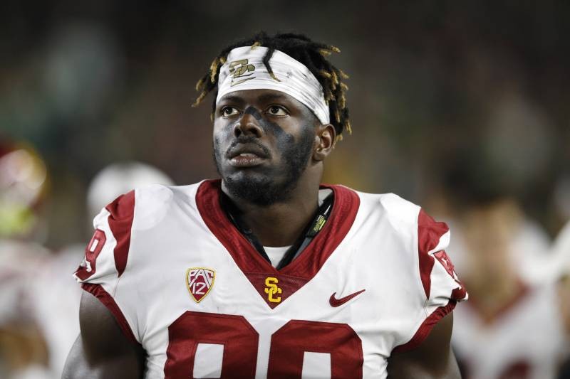 Former 5-Star DE Prospect Oluwole Betiku Jr. Transfers to Illinois from USC