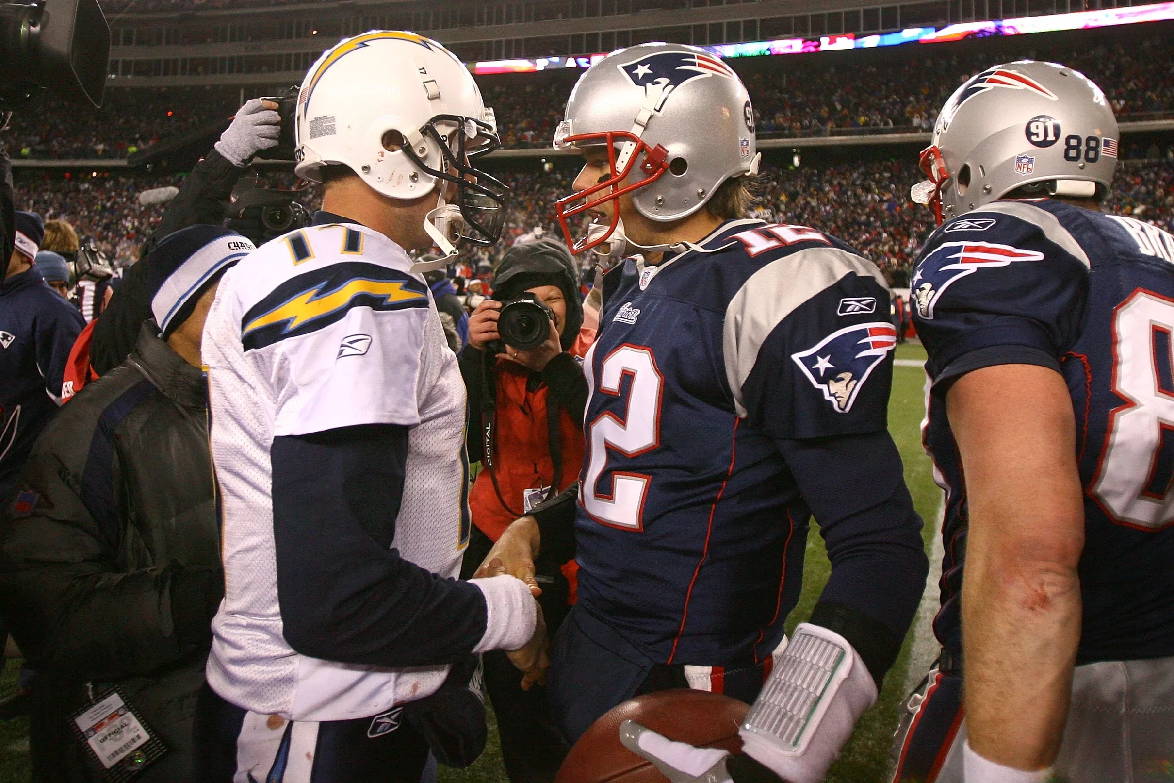 Nfl divisional playoffs los angeles chargers vs new england patriots