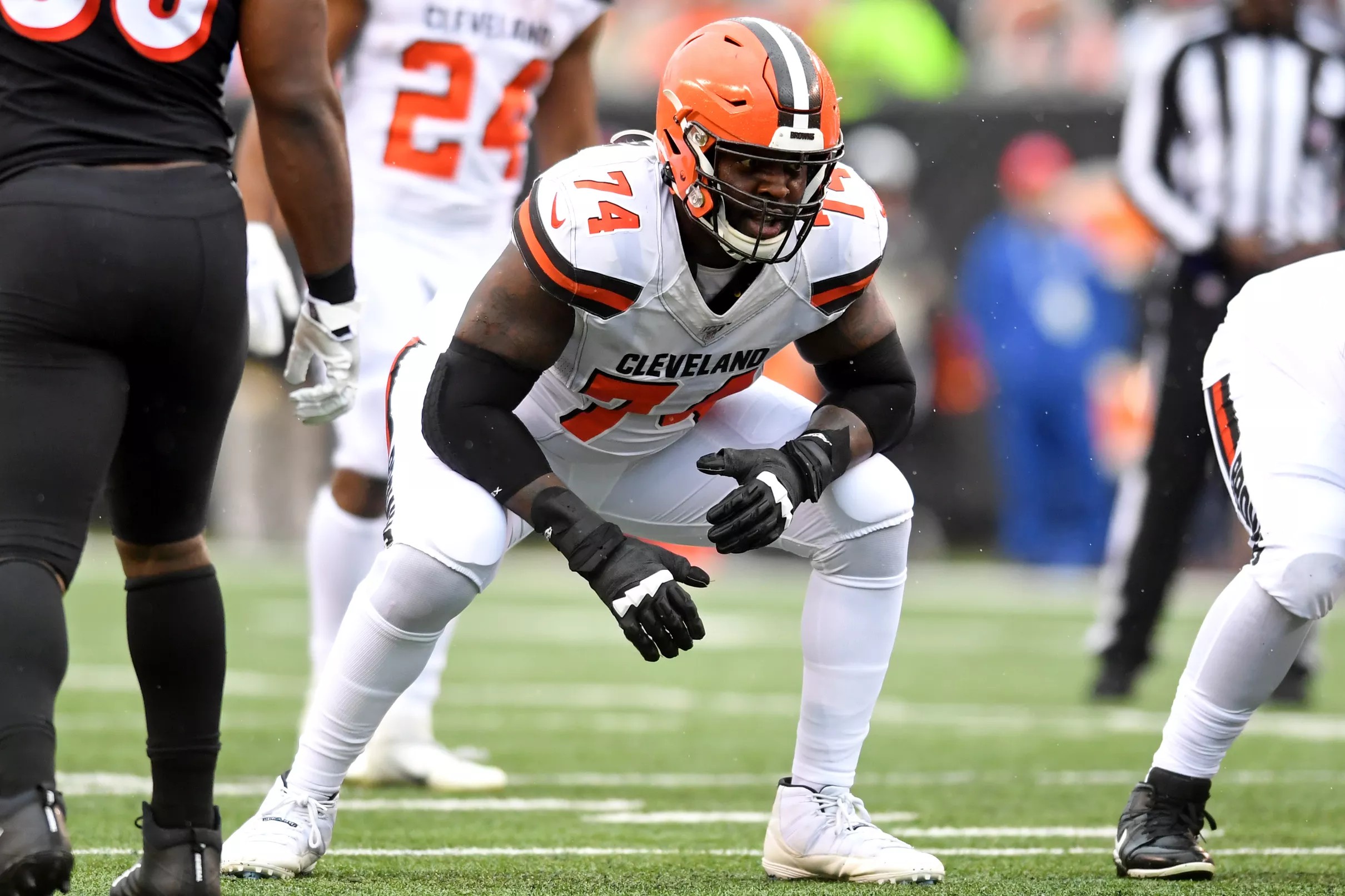 Chris Hubbard staying with Browns via new contract. What are the team’s ...