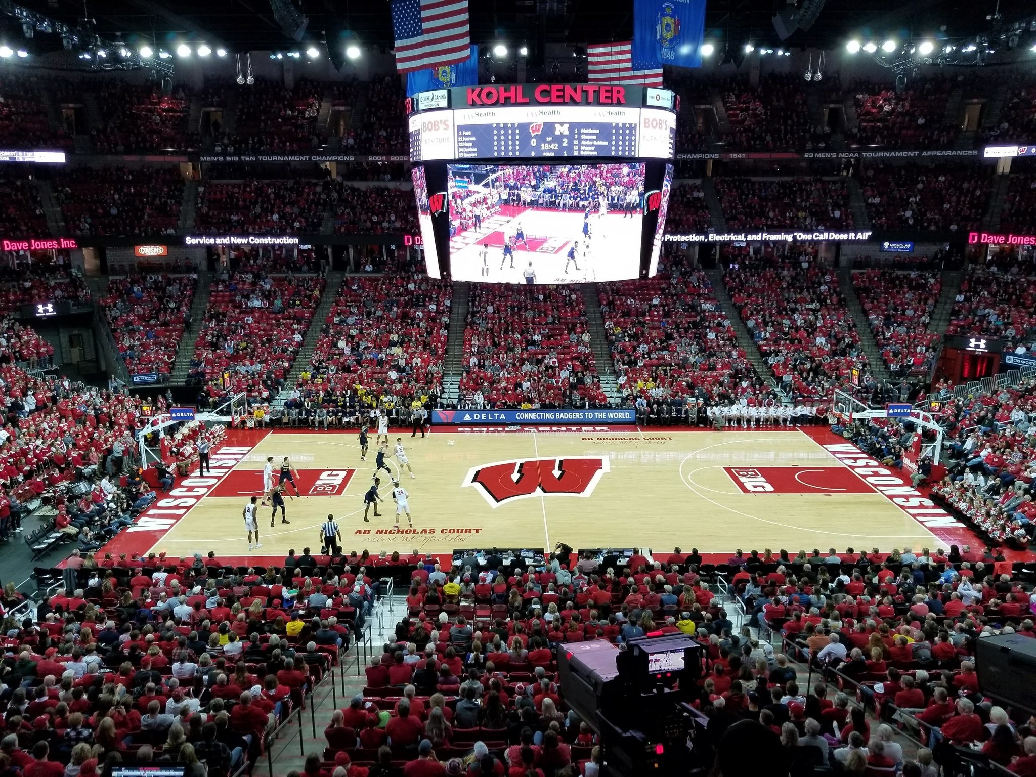 Two centers at the same time among the surprising lineups in Wisconsin