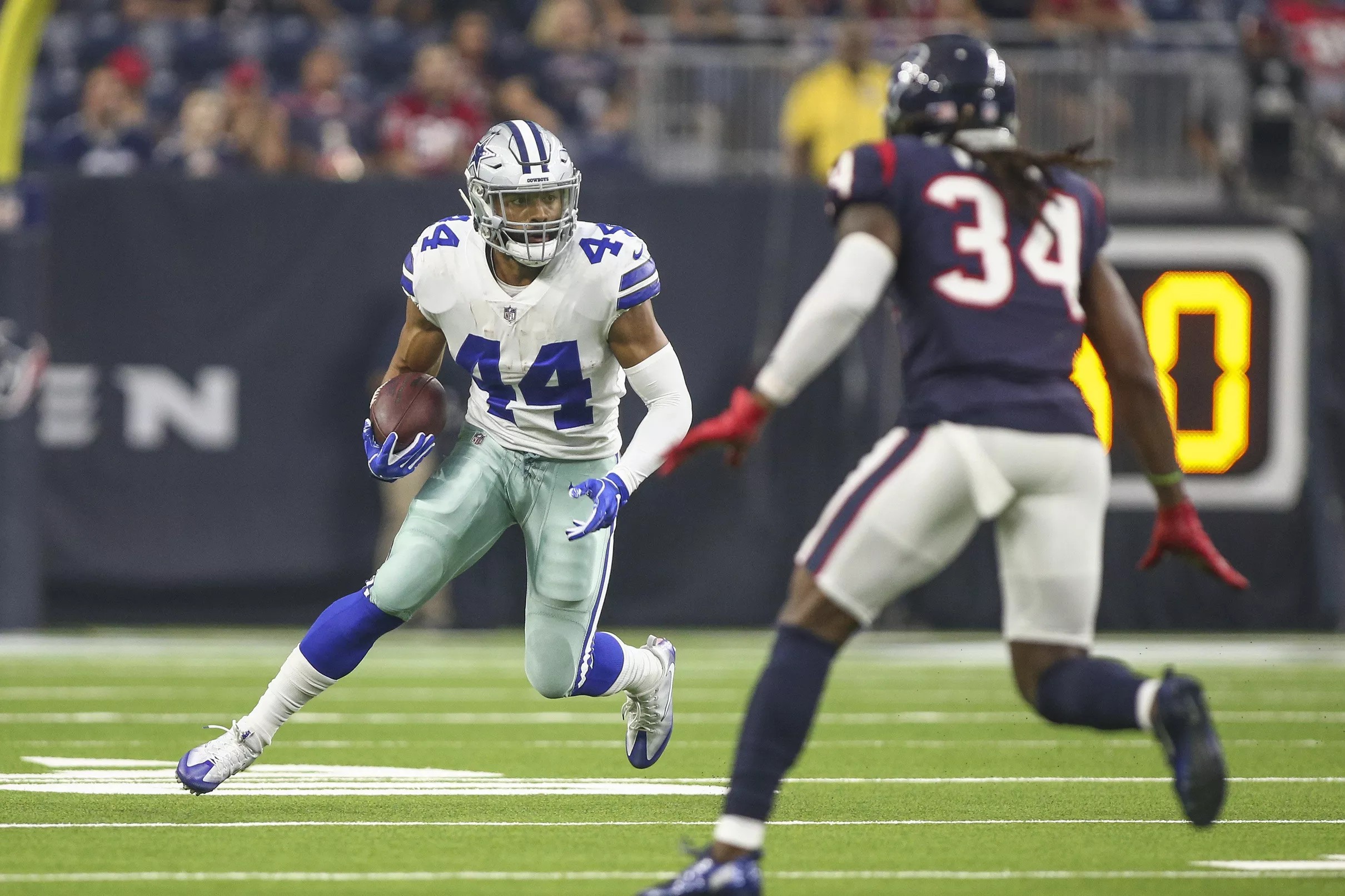 Report: Cowboys bringing running back Darius Jackson back to practice squad