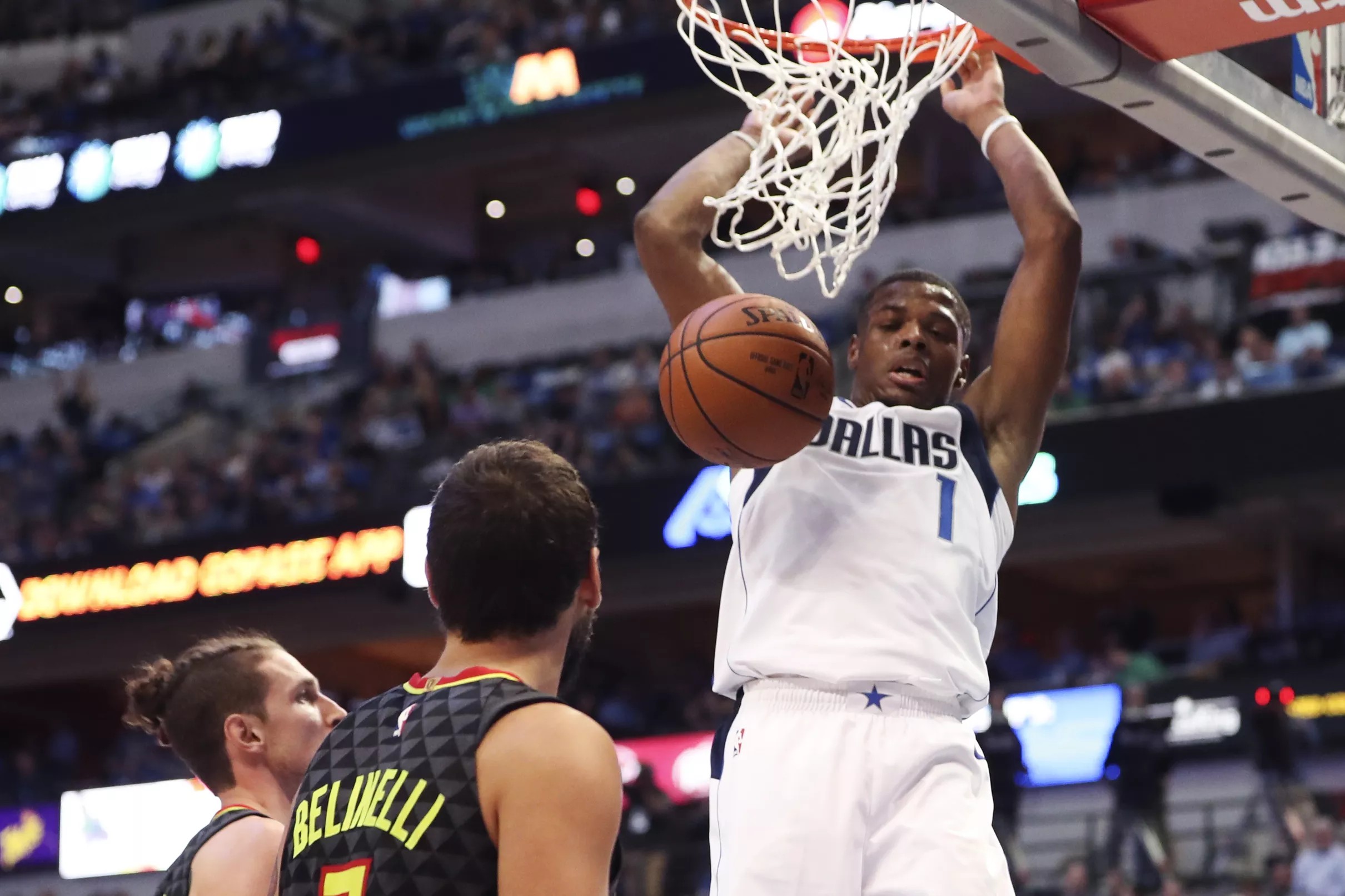 Dennis Smith Jr. lived up to the hype in his Mavs debut