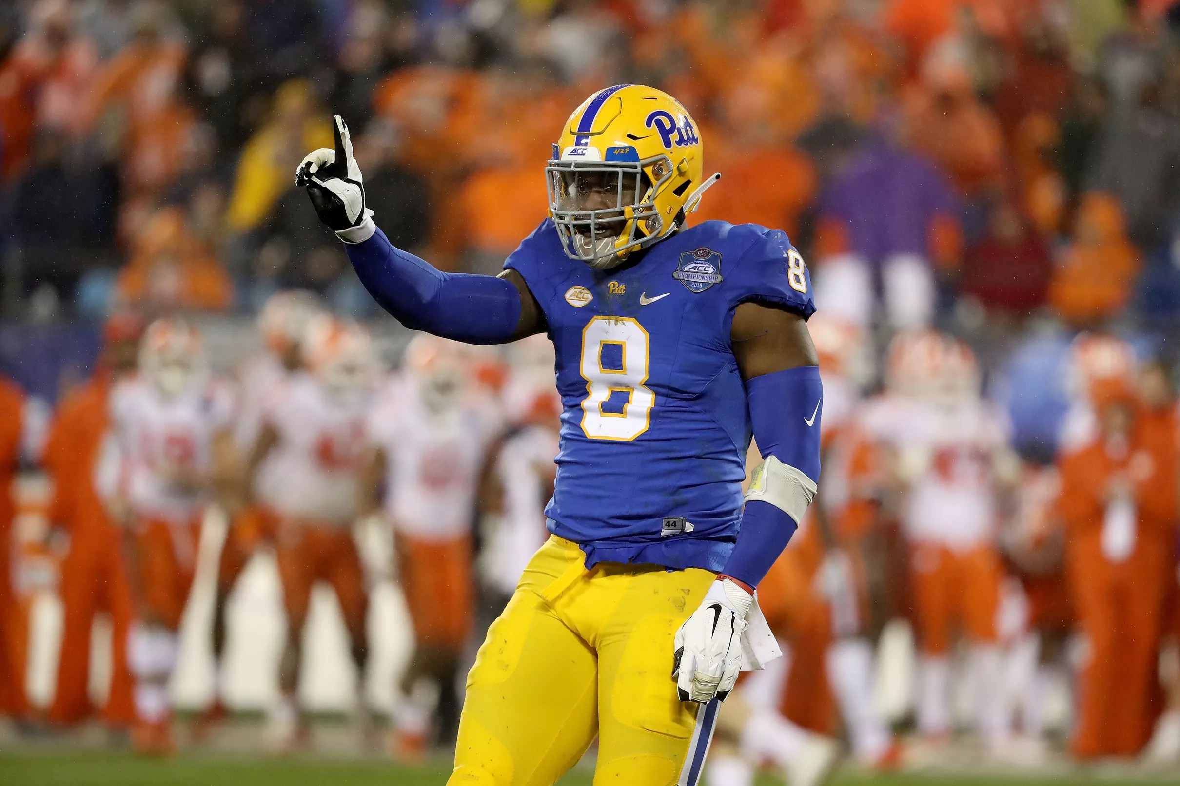 Pitt defensive end Dewayne Hendrix signs with Miami Dolphins