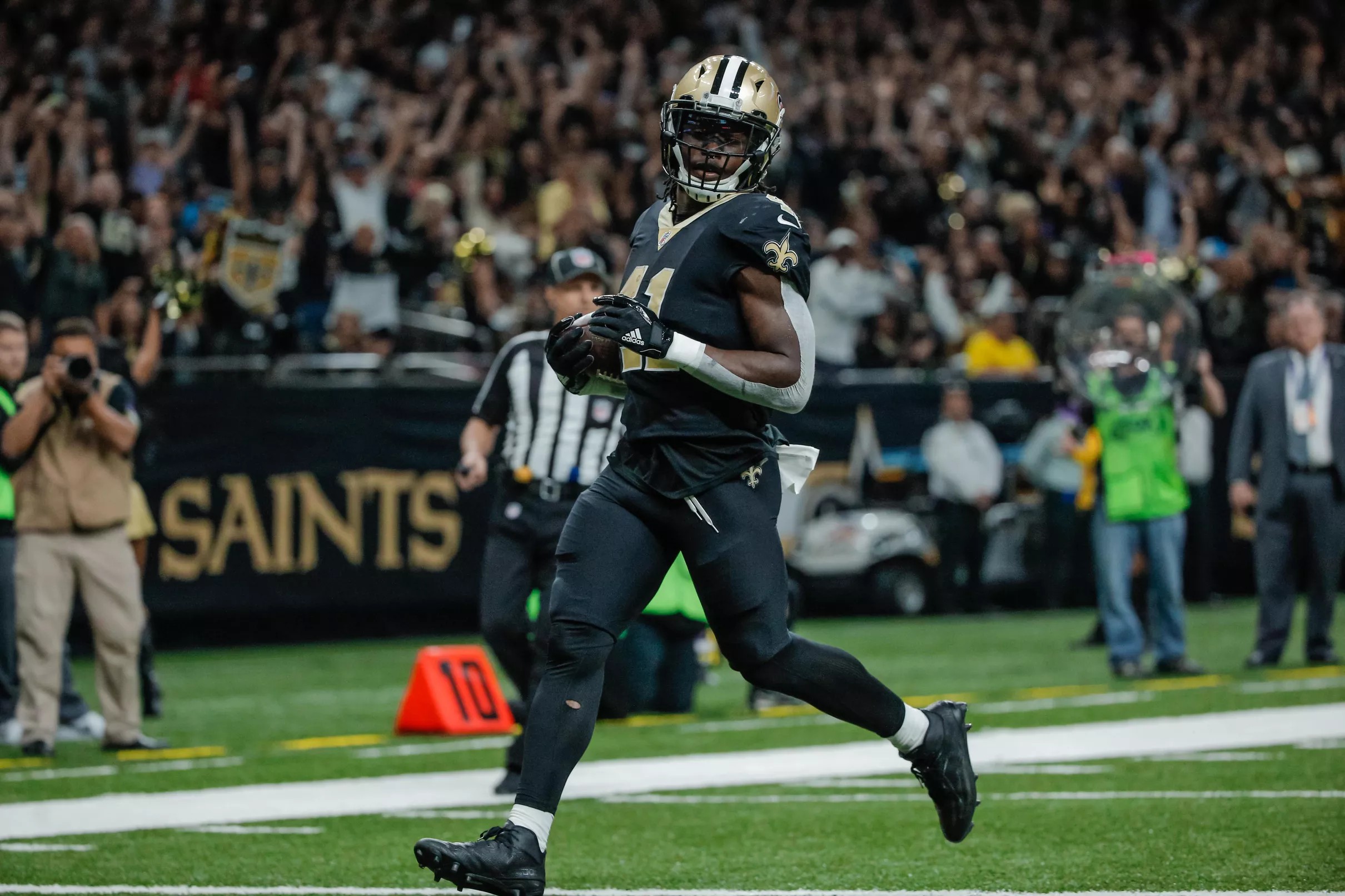 Saints’ Alvin Kamara up for Vizio’s Top Value Performer of 2017