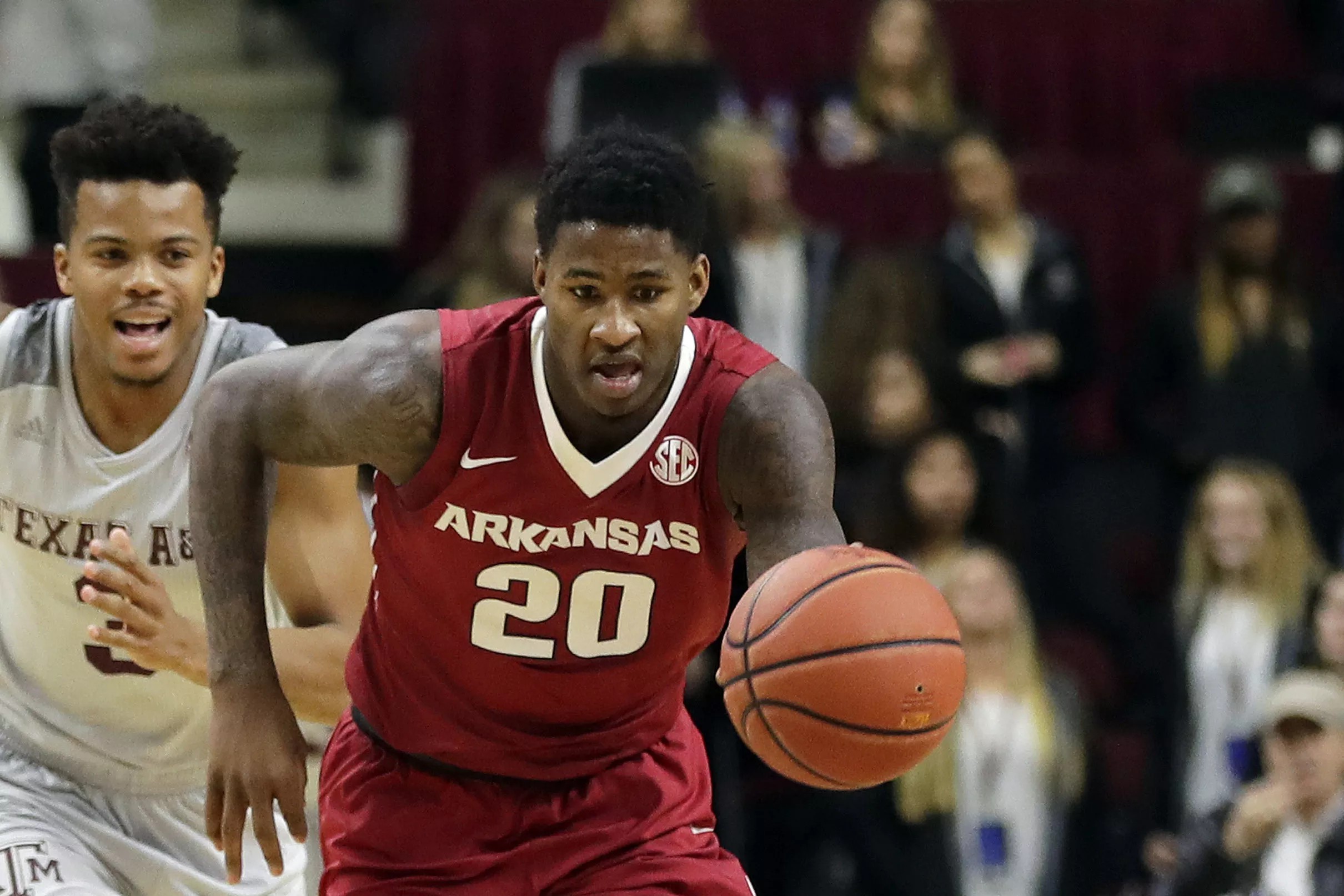 Darious Hall and CJ Jones to Transfer From Arkansas