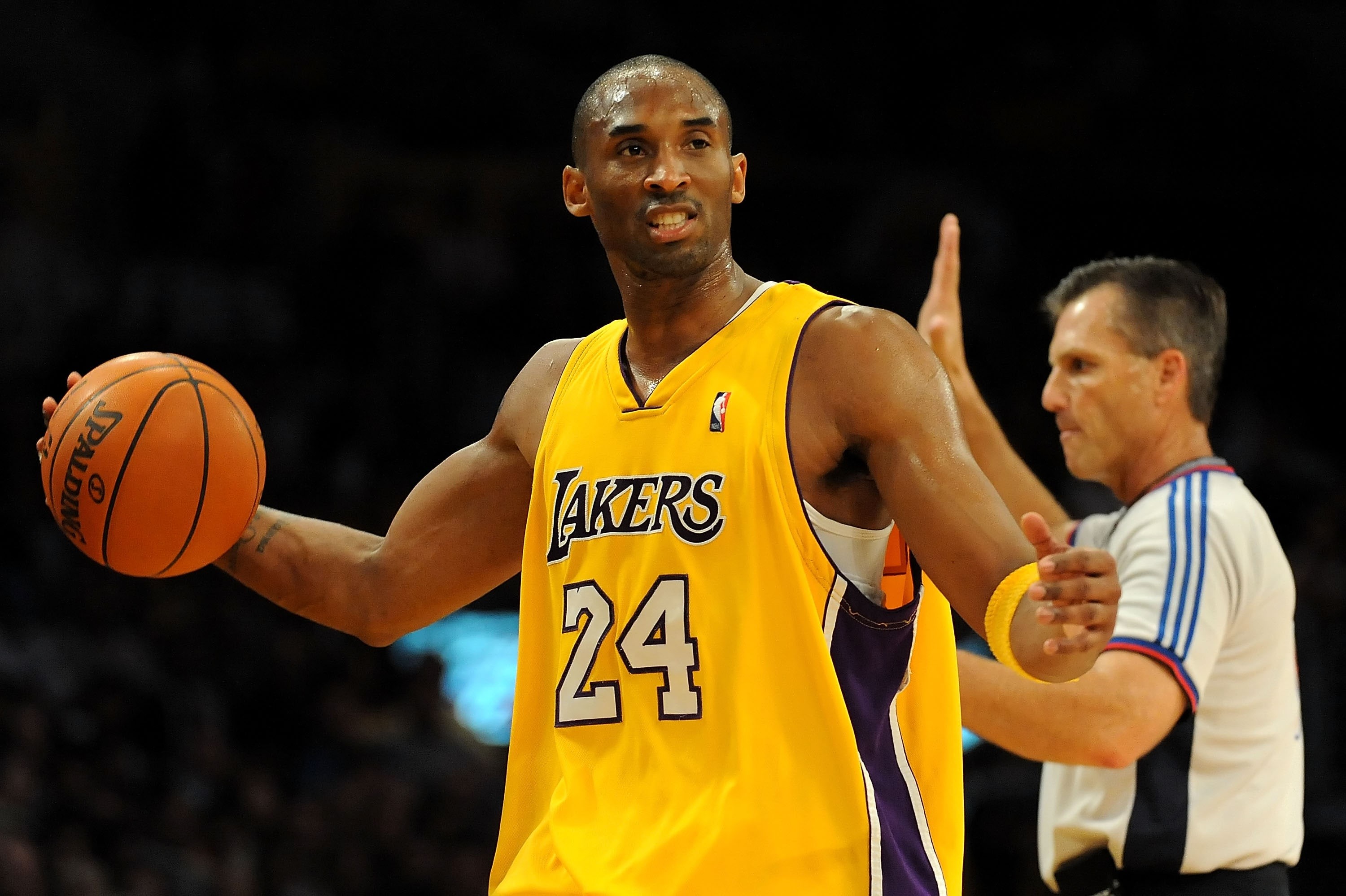 Lakers History: Kobe & Metta Battle Before Winning a Ring Together