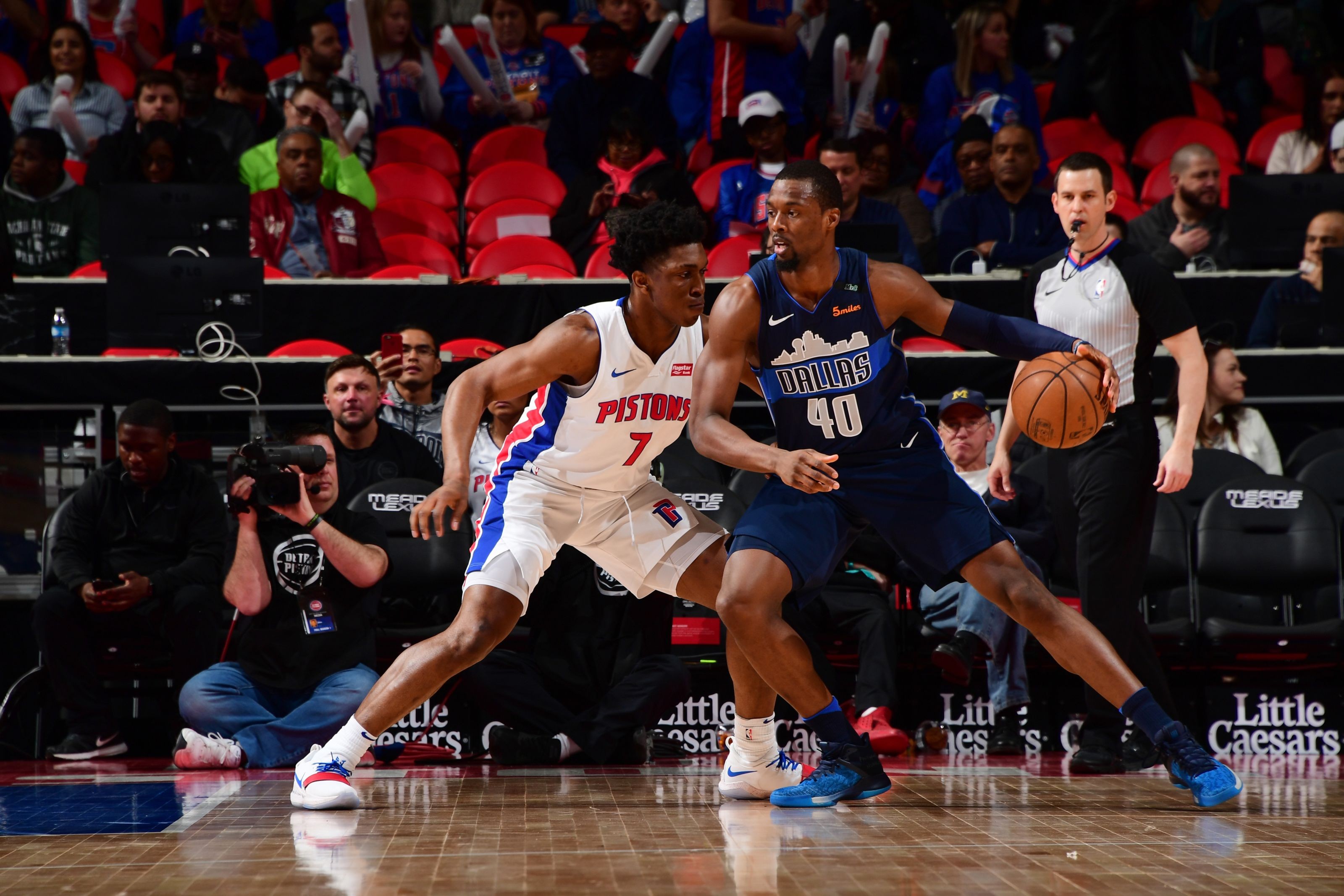 Pistons sneak by Mavericks in 113-106 OT win