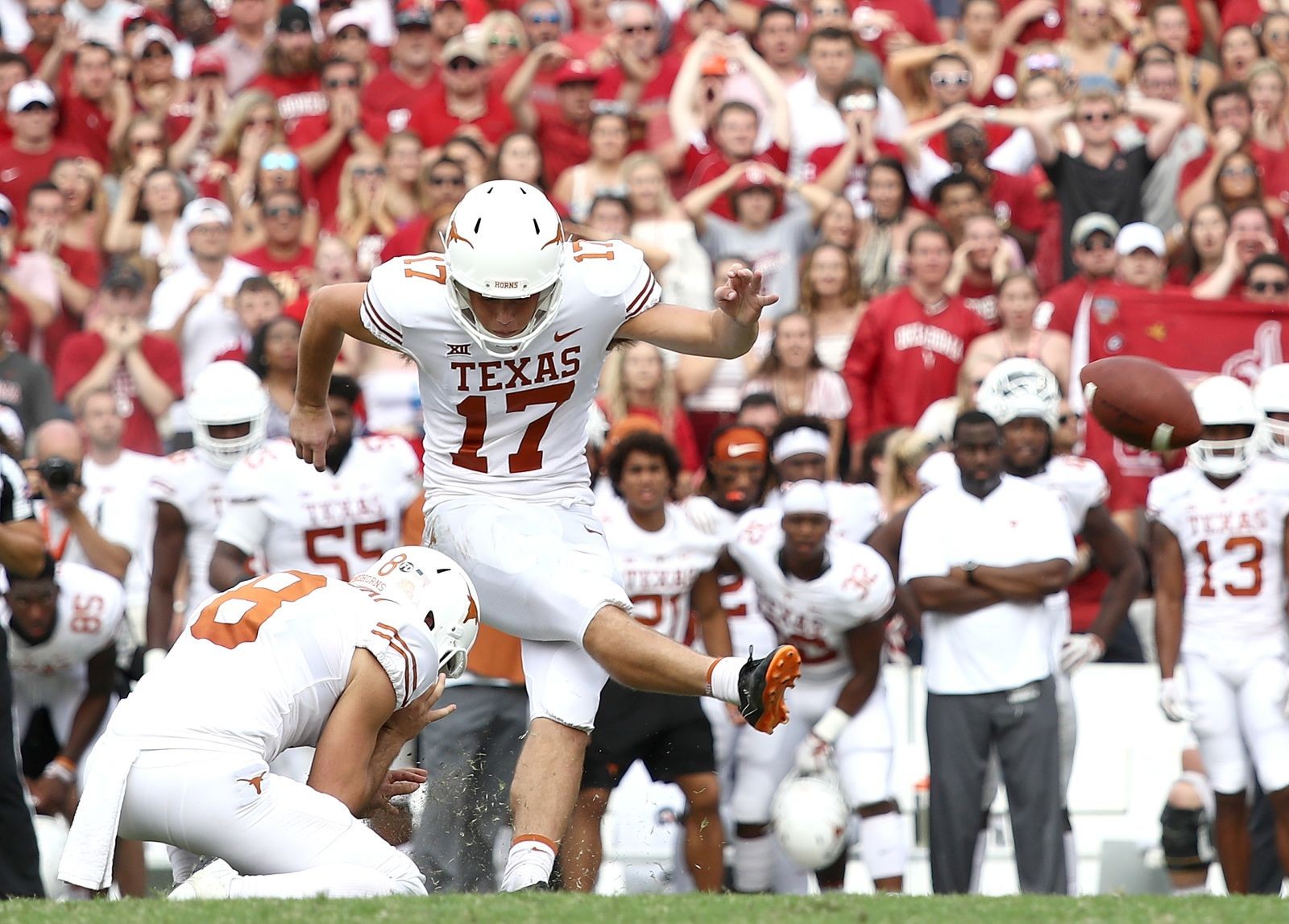Texas Football: Cameron Dicker rightly gets Big 12 Special Teams honors