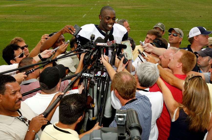 Terrell Owens ready for unconventional Pro Football Hall of Fame ...