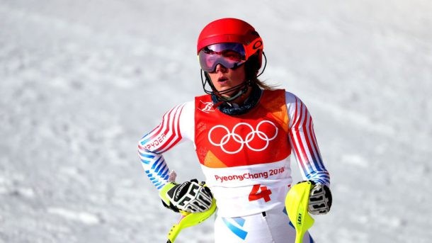 Mikaela Shiffrin not in medal position after first slalom run