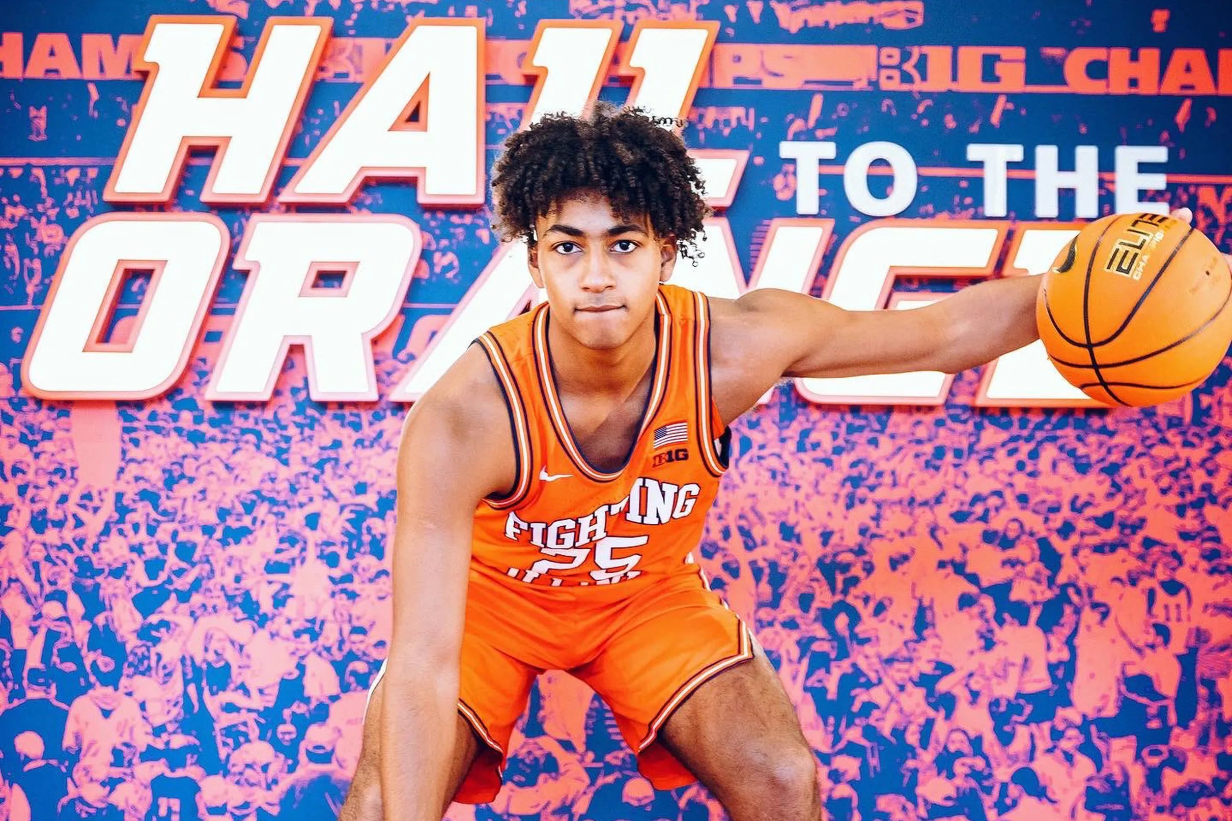 Kendall Gill’s son Phoenix visits Illinois