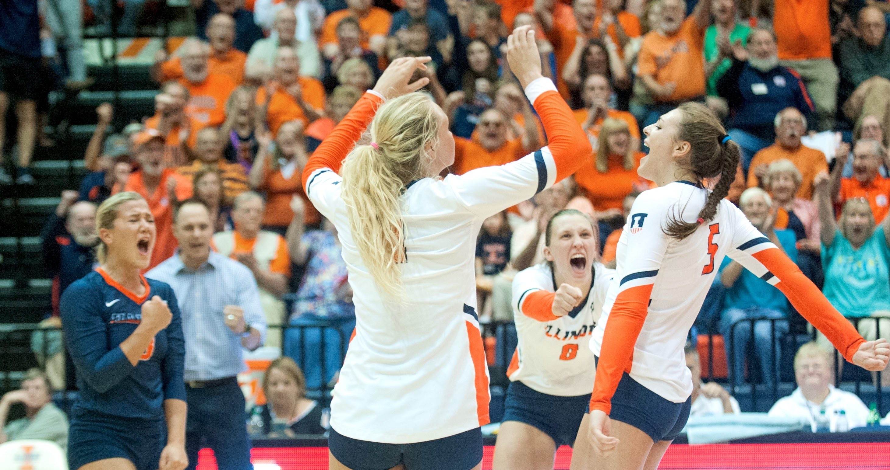 Illini volleyball advances to Sweet 16