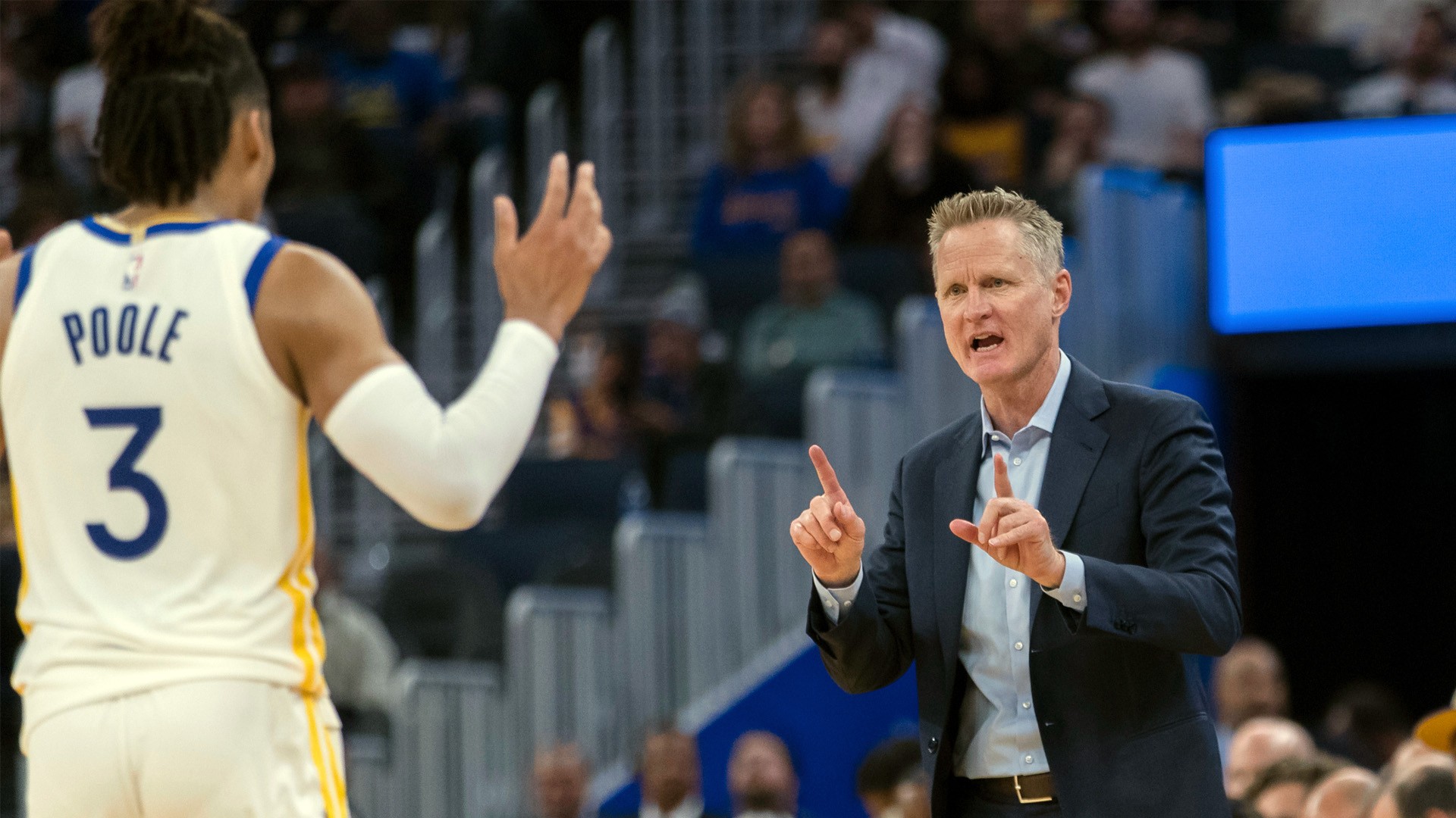 Video: Steph Curry Gets Assist from Kevin Hart Filming 1st Vlog 'Lock In'