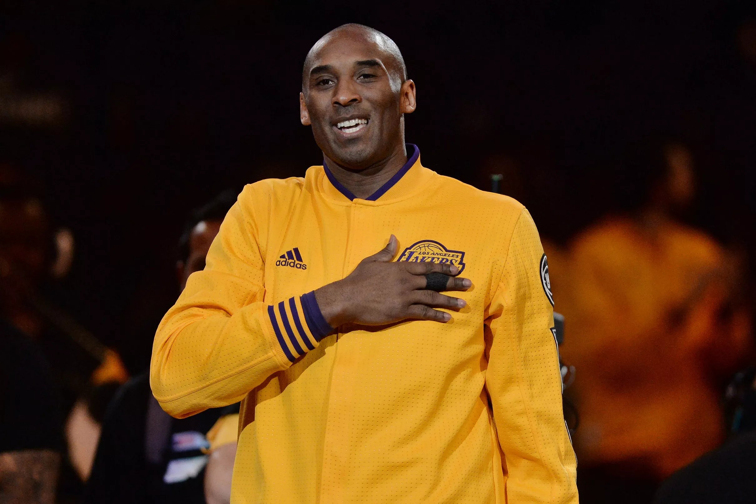 Lakers, Kobe Bryant release official statements on jersey retirement ...