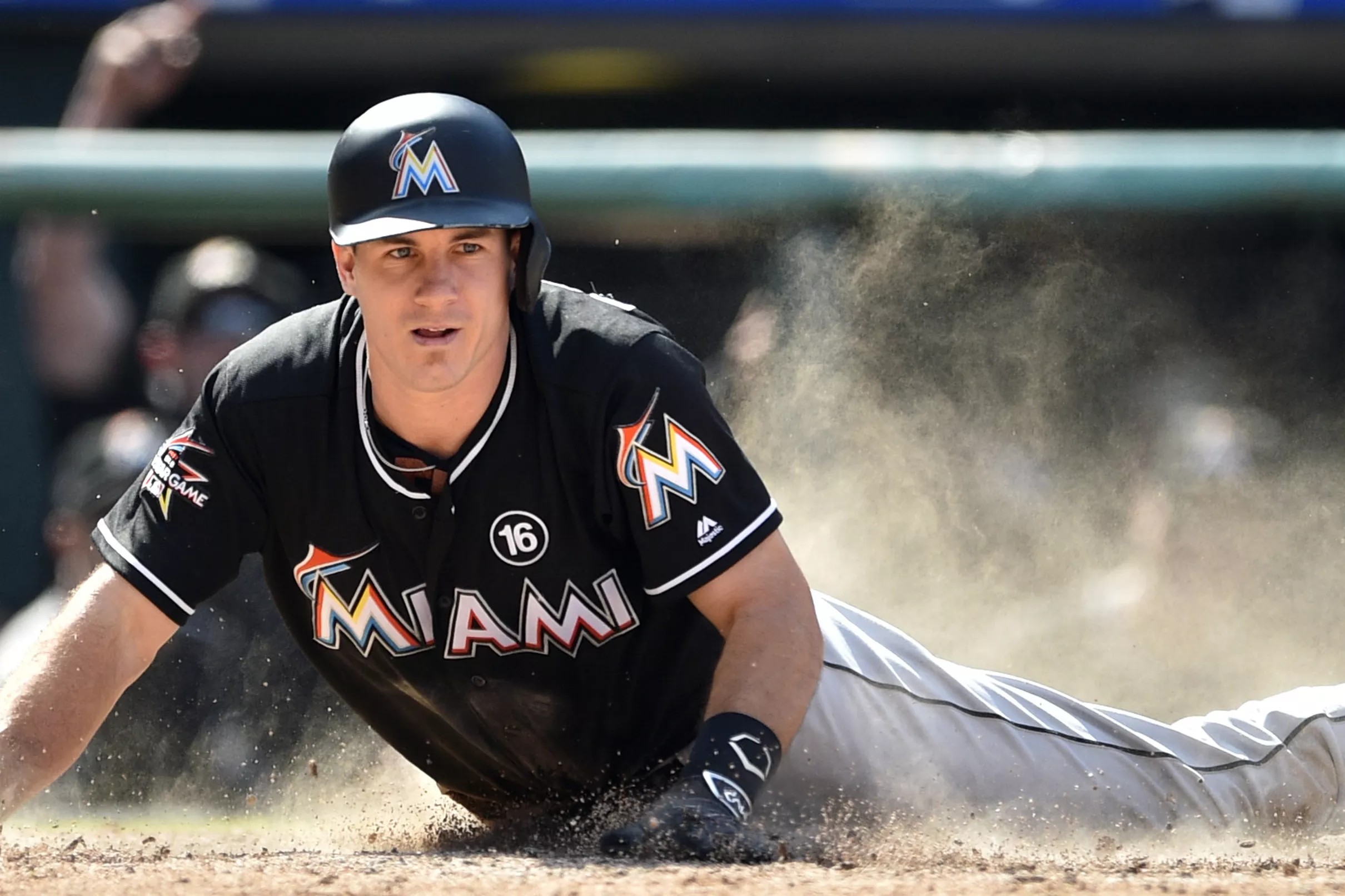 Marlins made J.T. Realmuto multiple lowball extension offers