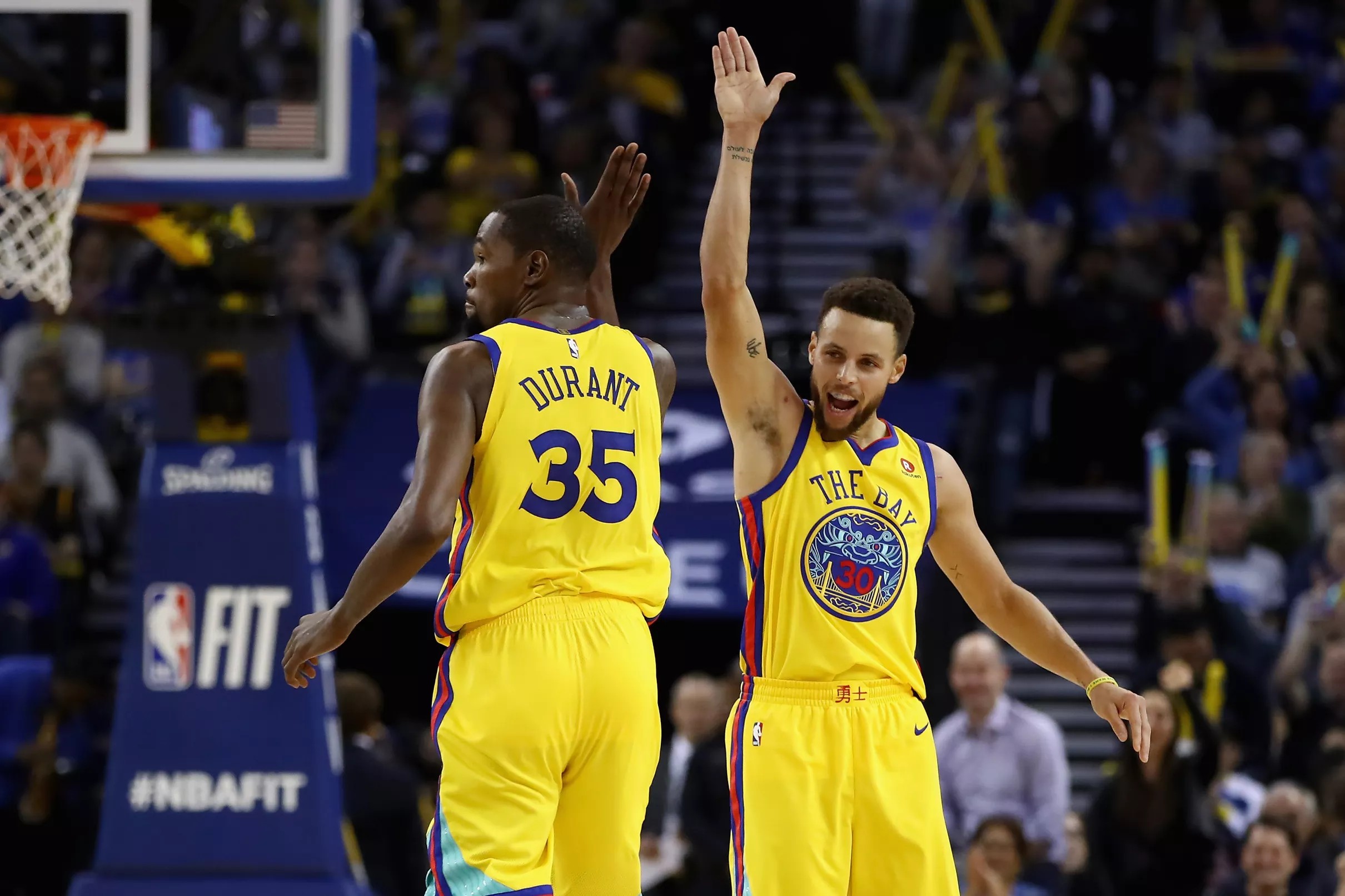 The Warriors run past the Timberwolves, win 126-113