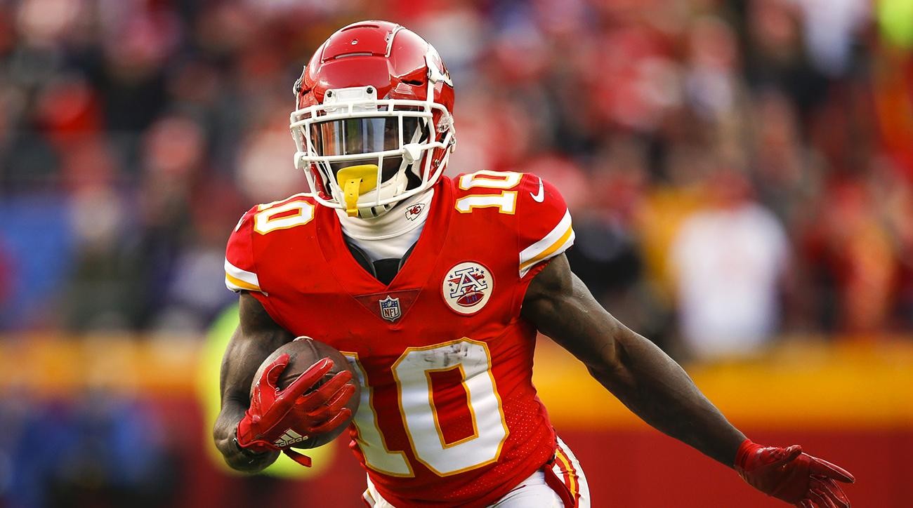 NFL Training Camp Notebook: Tyreek Hill Returns to Chiefs' Practice ...
