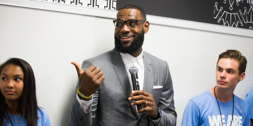 Watch: LeBron James Dedicates AP Athlete of the Year Award to 'I ...