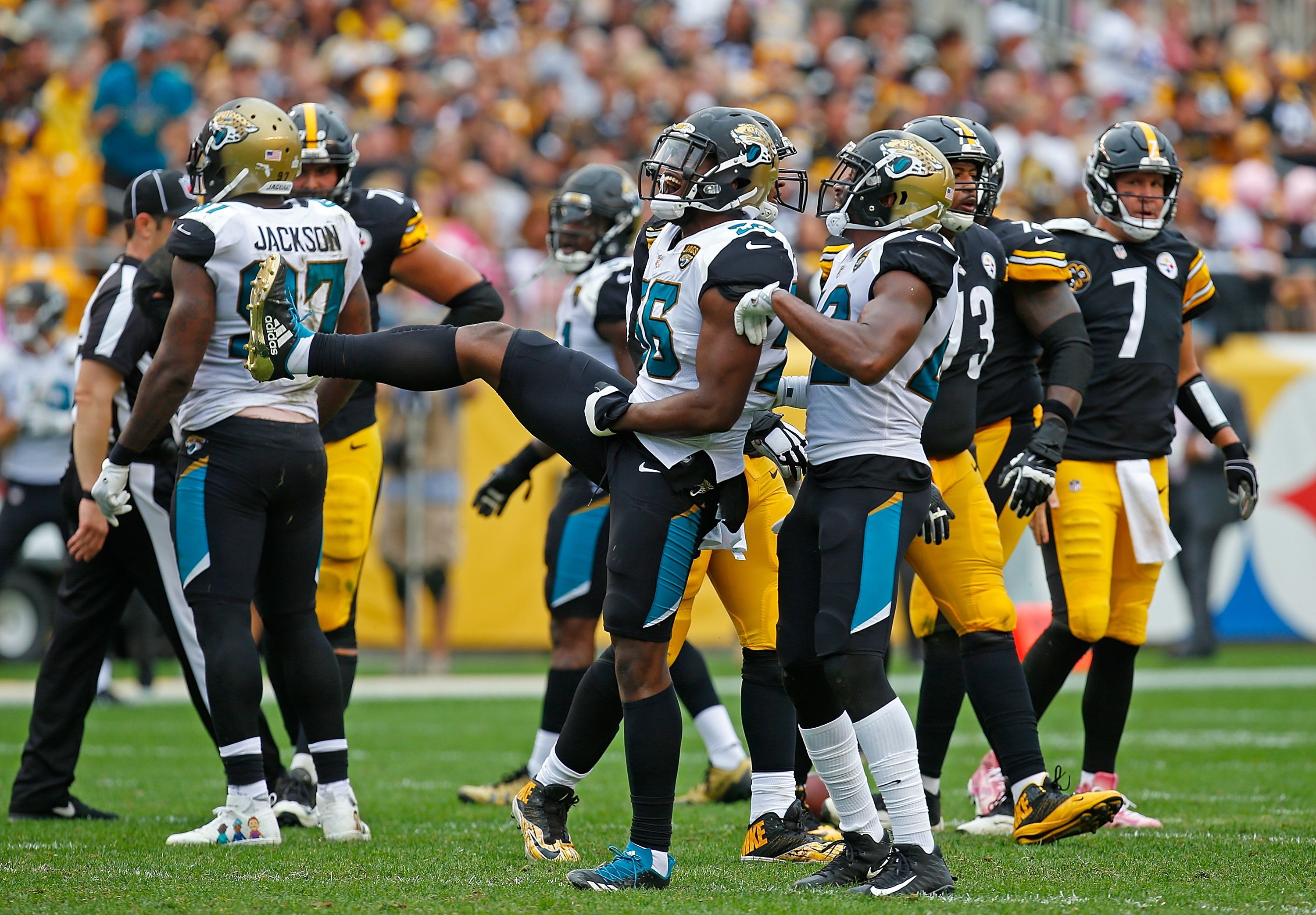 Jacksonville Jaguars beat the odds and win an exciting game in Pittsburgh