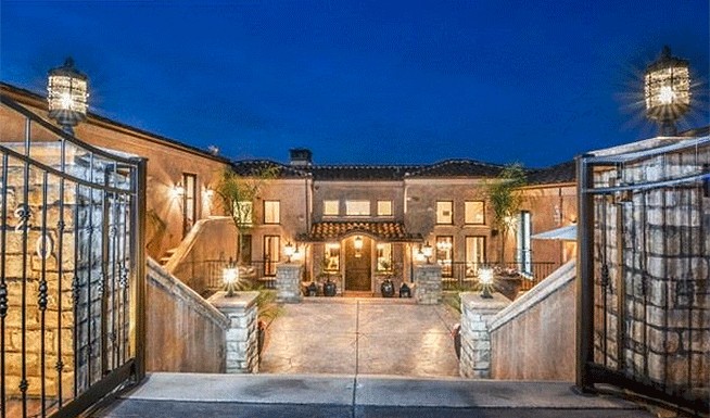 Golden State Warriors star Stephen Curry buys mansion in Walnut Creek