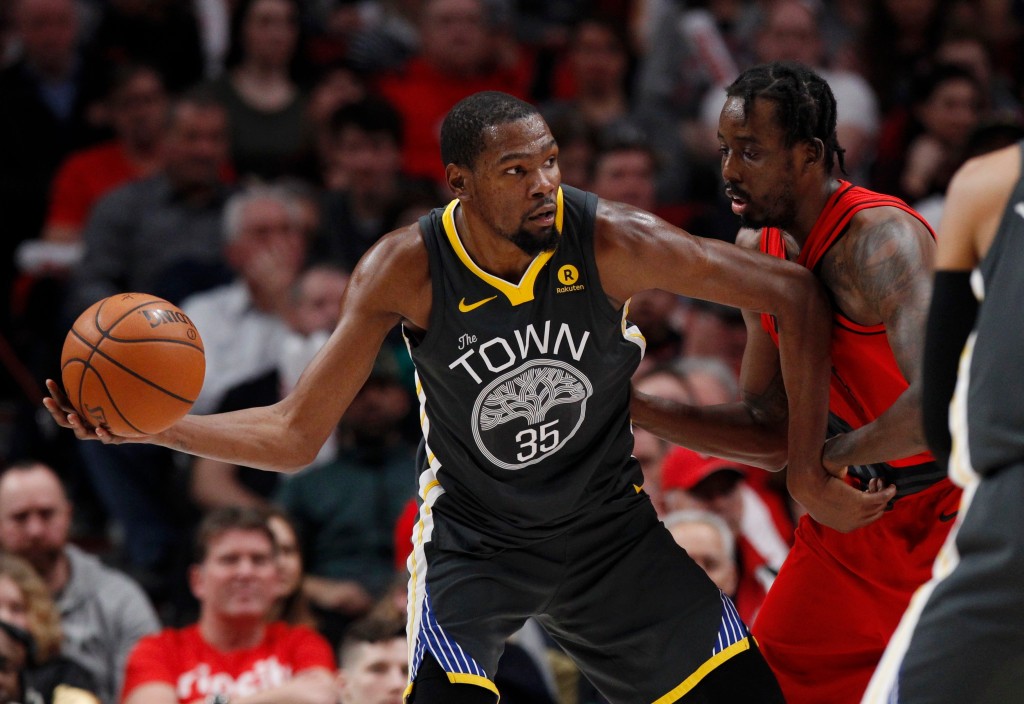 Live NBA updates: Warriors vs. Blazers on Friday night